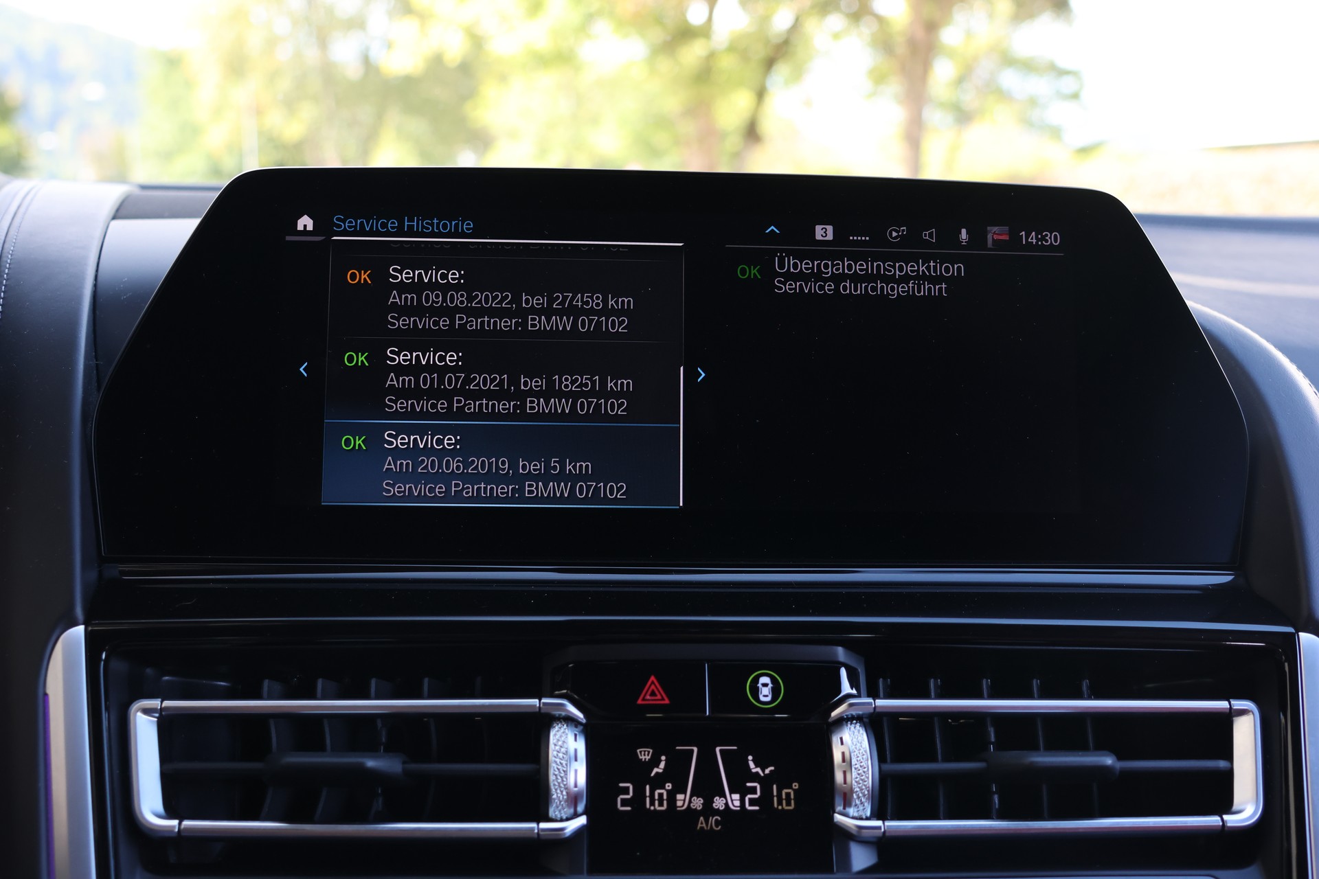 BMW M850i xDrive Steptronic Individual (CH)-image-23