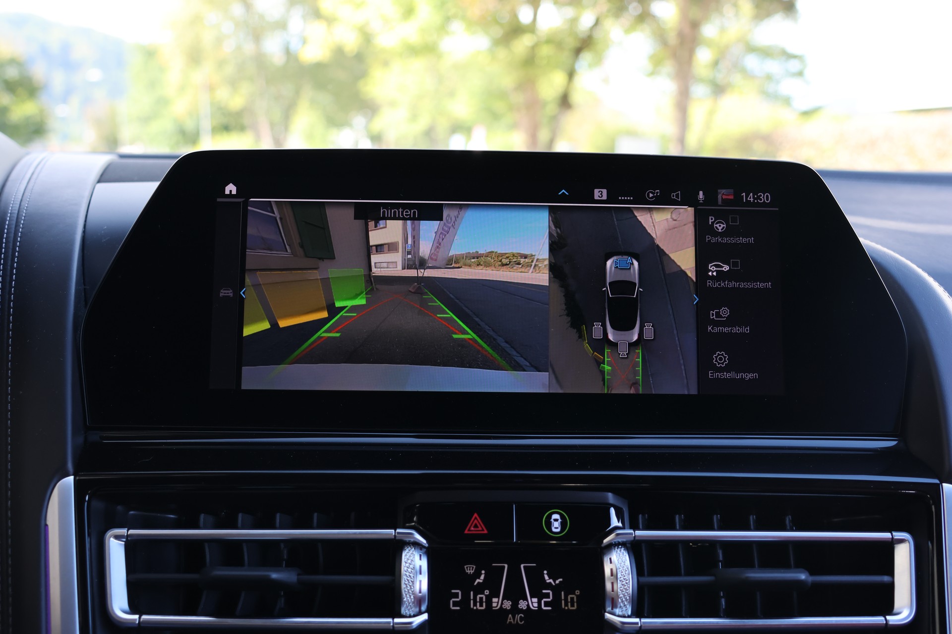 BMW M850i xDrive Steptronic Individual (CH)-image-21