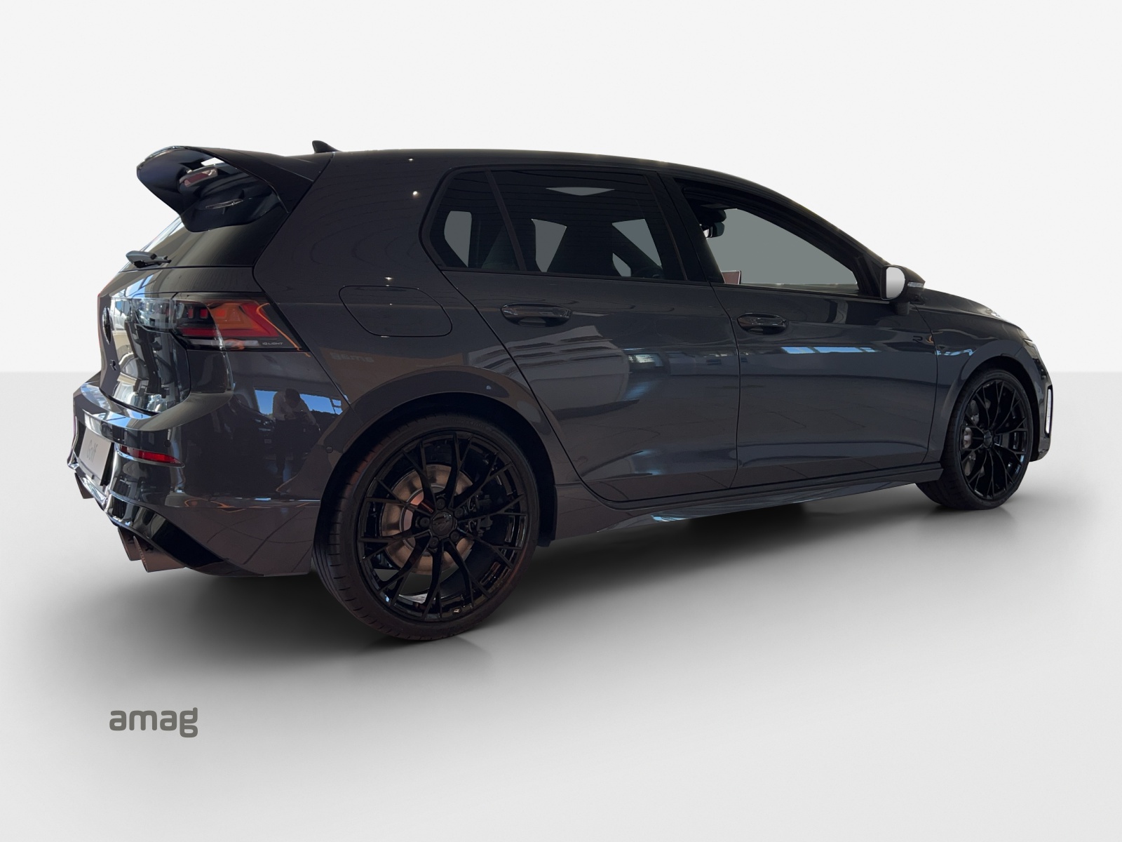 VW Golf 2.0 TSI R DSG 4 Motion-image-4