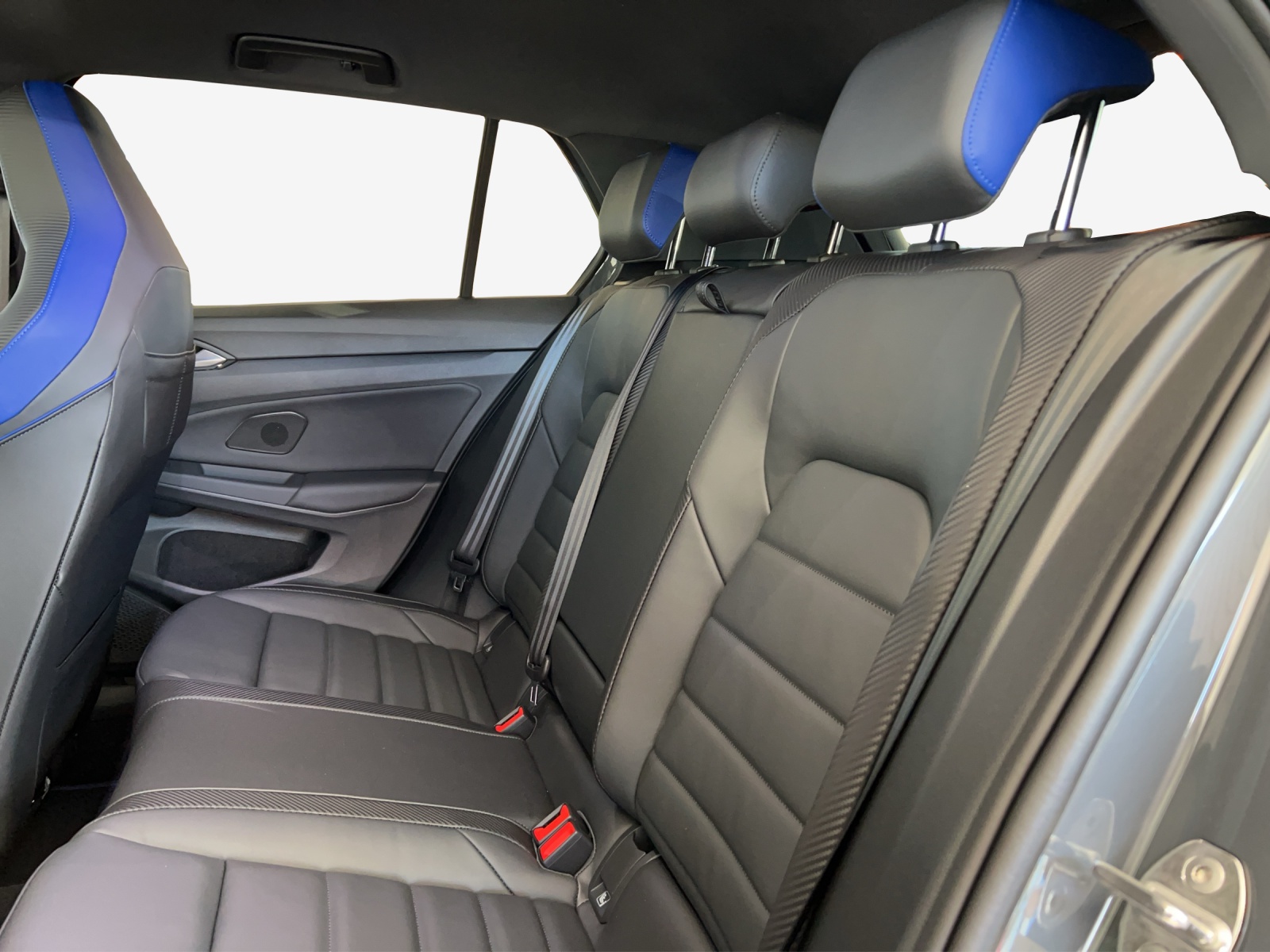 VW Golf 2.0 TSI R DSG 4 Motion-image-11