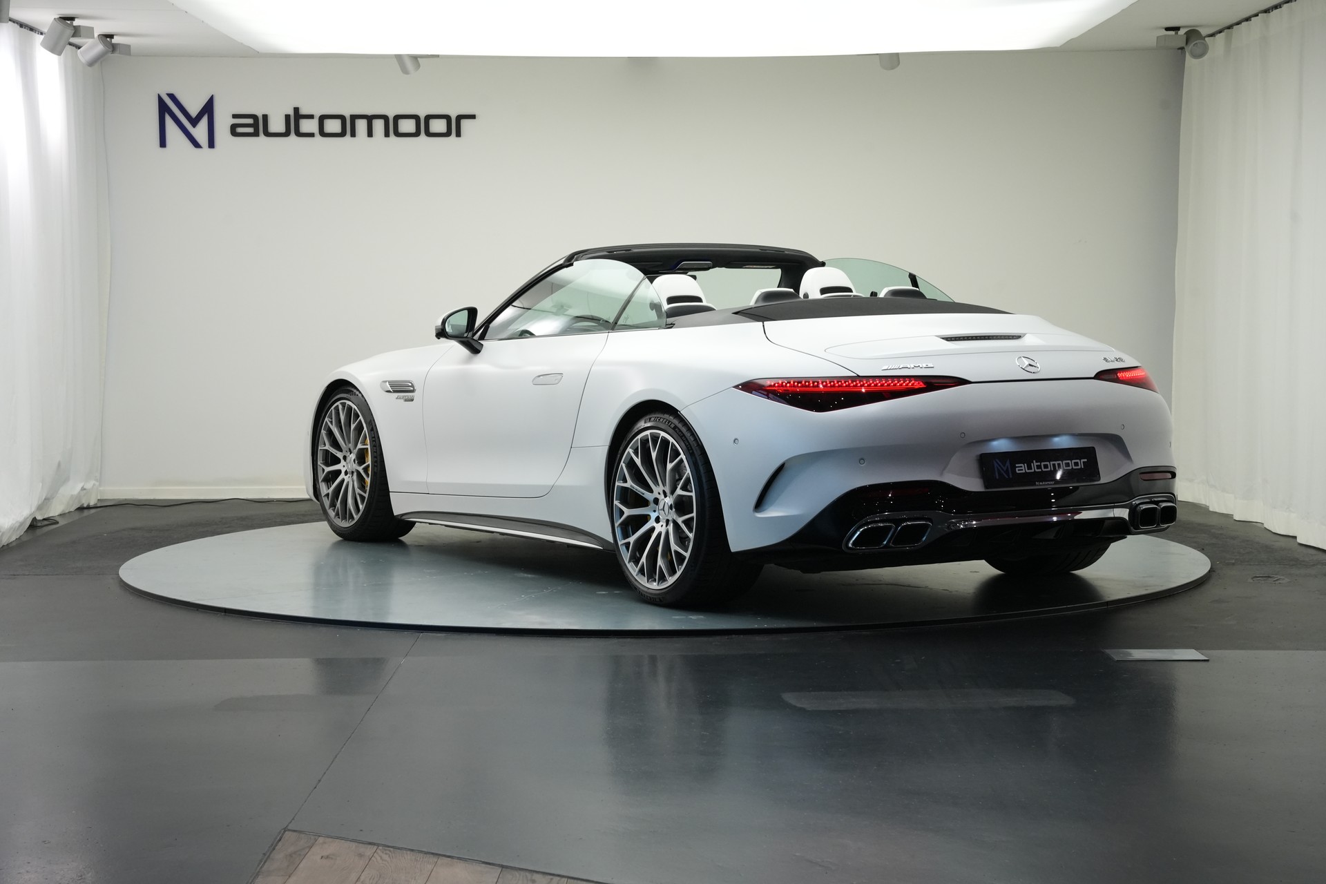 MERCEDES-BENZ AMG SL 63 4M Speedshift MCT *Designo Mattlackierung*-image-6