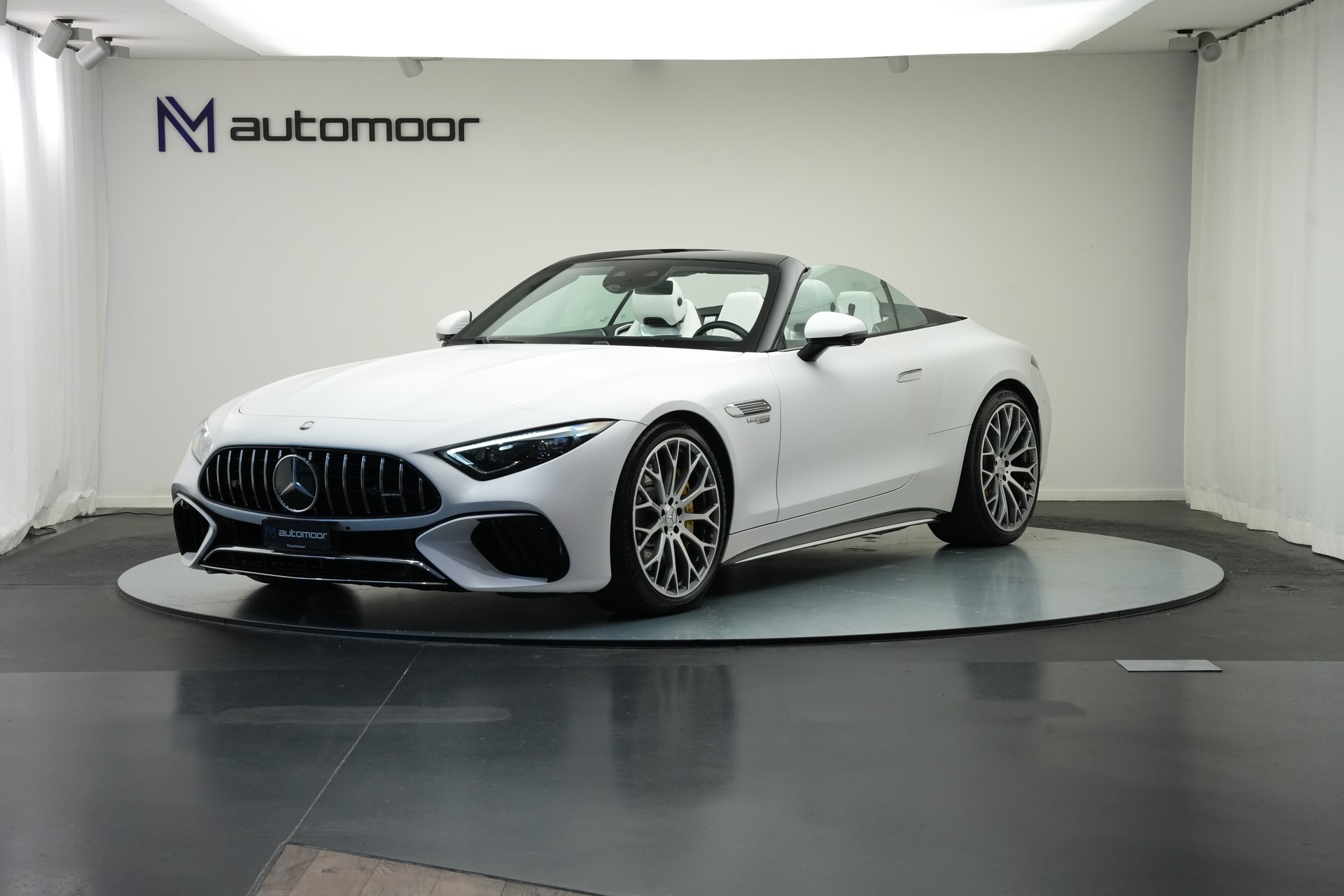MERCEDES-BENZ AMG SL 63 4M Speedshift MCT *Designo Mattlackierung*