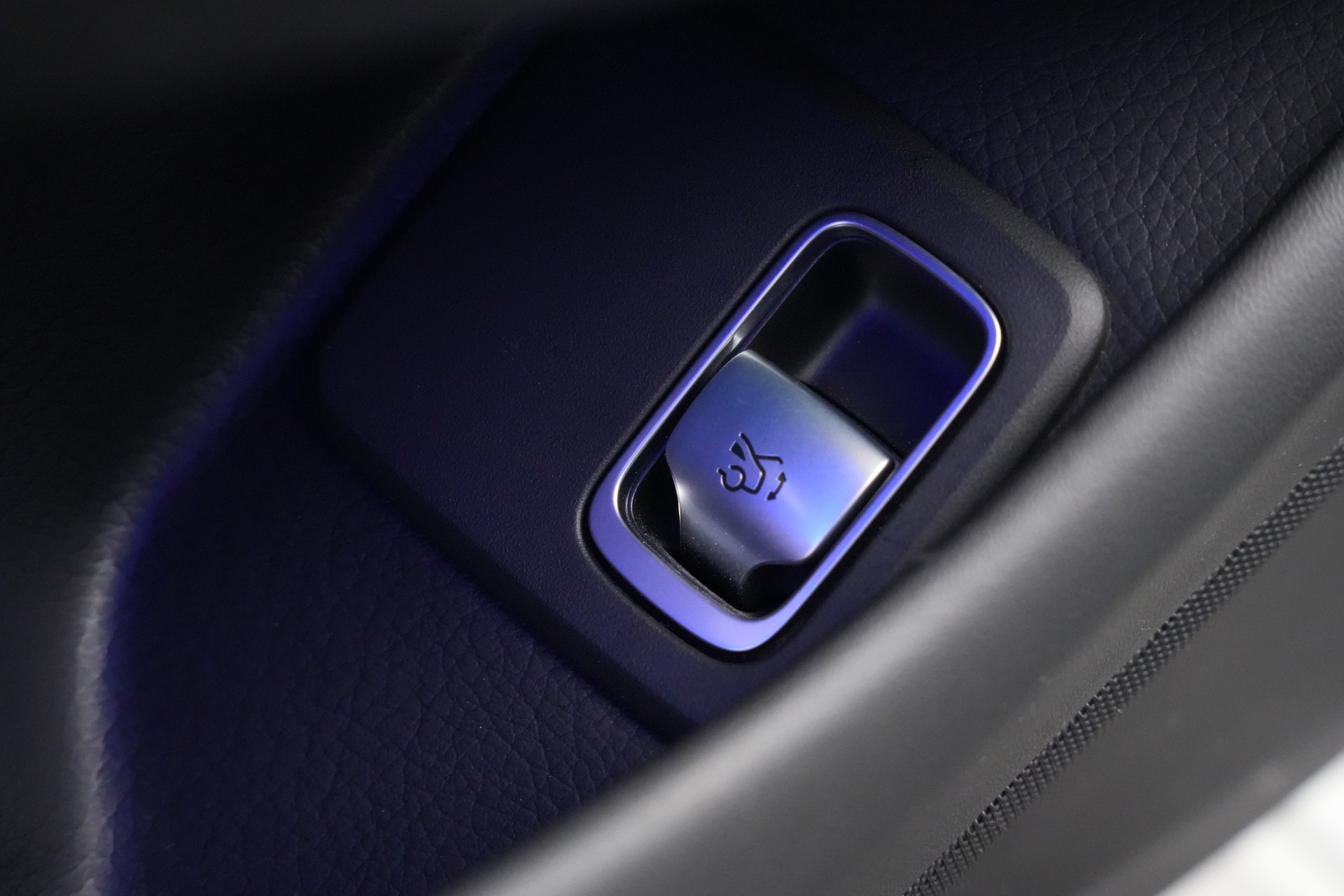 MERCEDES-BENZ AMG SL 63 4M Speedshift MCT *Designo Mattlackierung*-image-25