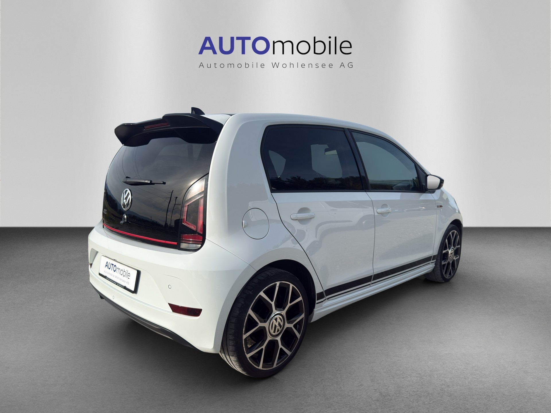 VW Up 1.0 TSI GTI-showroom-element-3