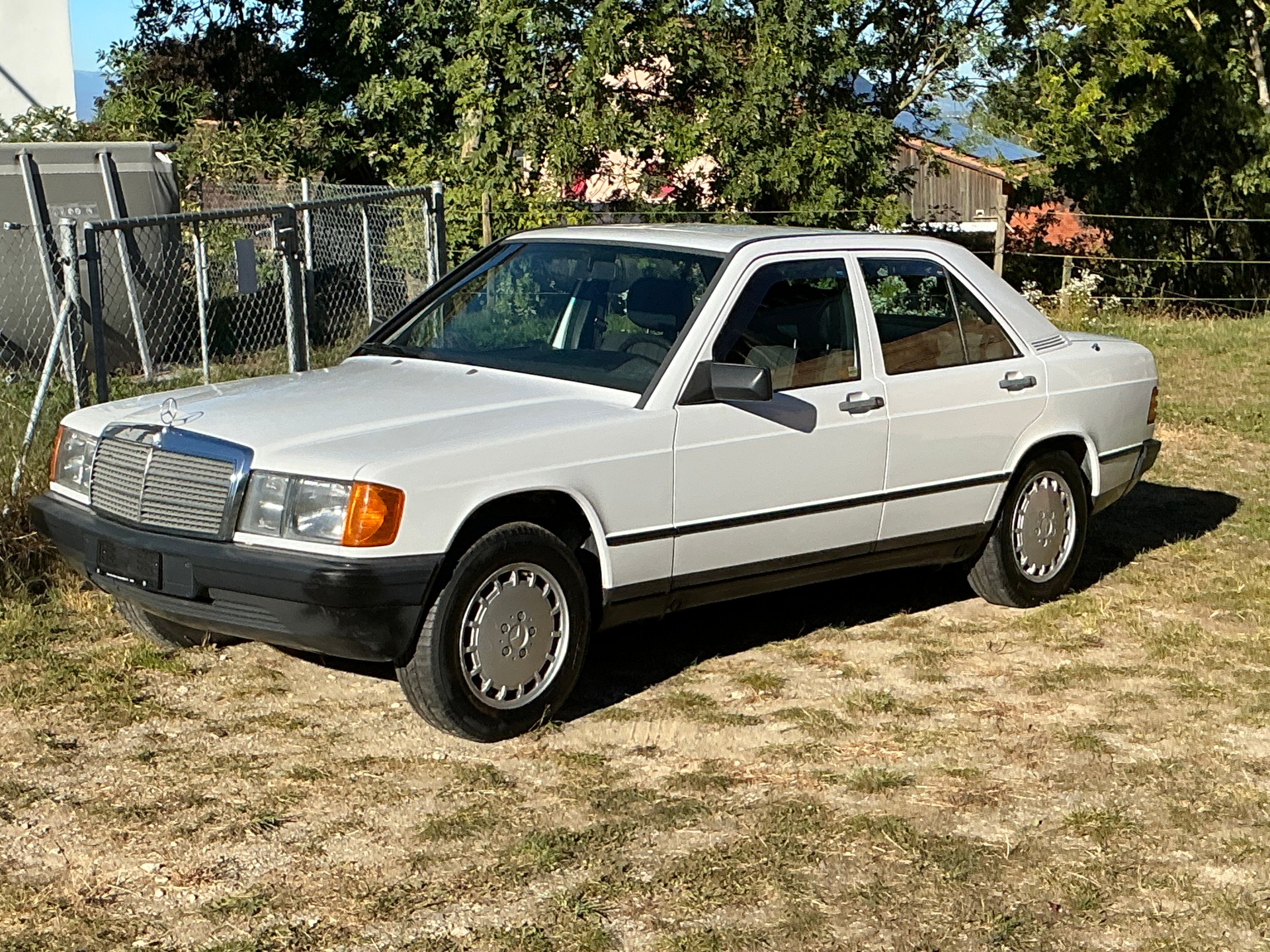 MERCEDES-BENZ 190 E 2.0
