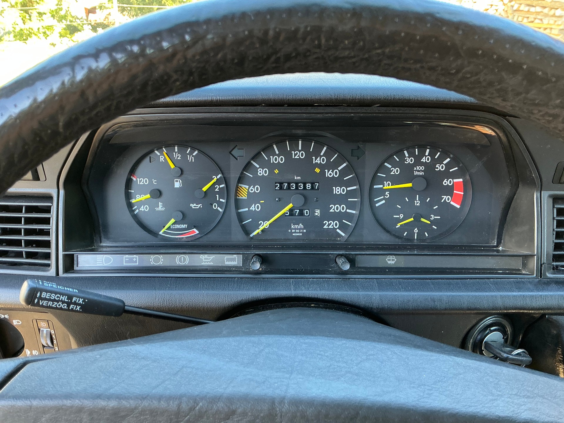 MERCEDES-BENZ 190 E 2.0-image-5