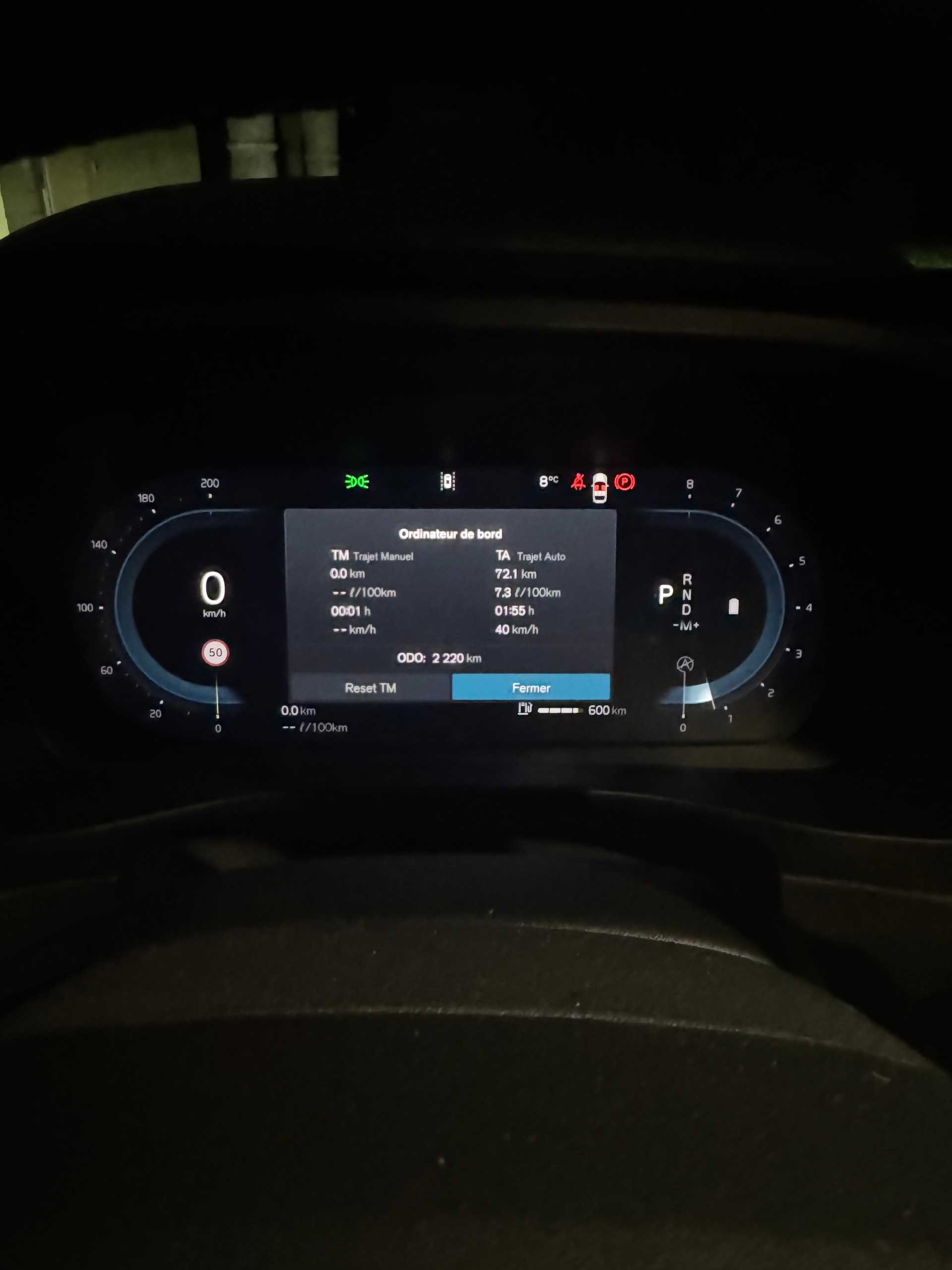 VOLVO XC40 B3 Benzin Mild Hybrid Core DCT-image-18