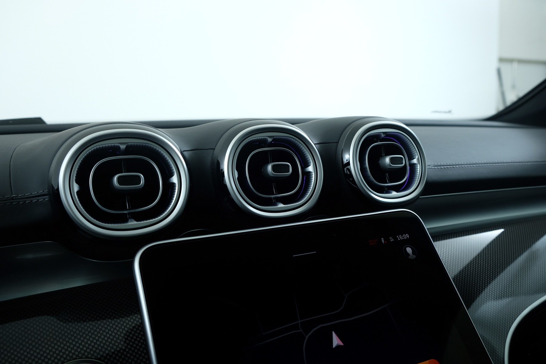 MERCEDES-BENZ C 220 d T 4 Matic Swiss Star-image-17