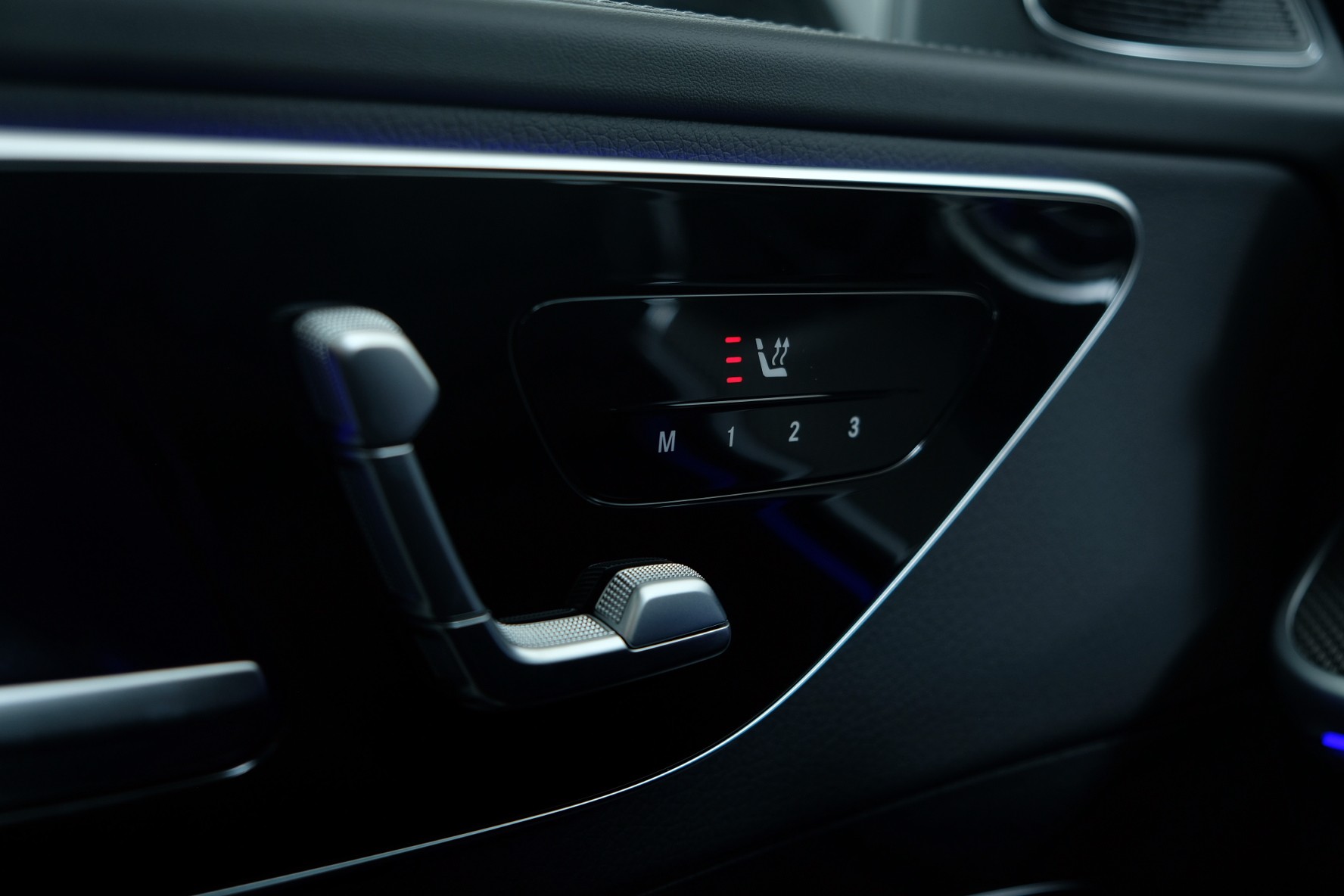 MERCEDES-BENZ C 220 d T 4 Matic Swiss Star-image-15
