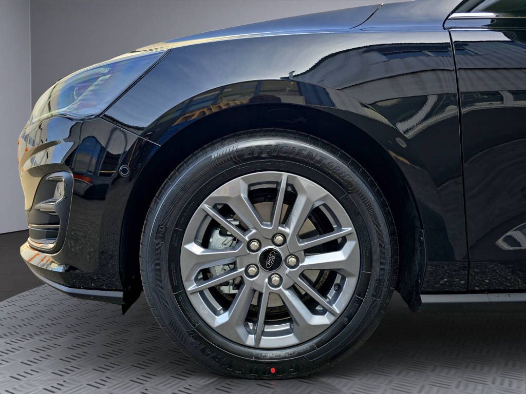 FORD Focus Station Wagon 1.0i EcoB Hybrid 155 Titanium-image-13