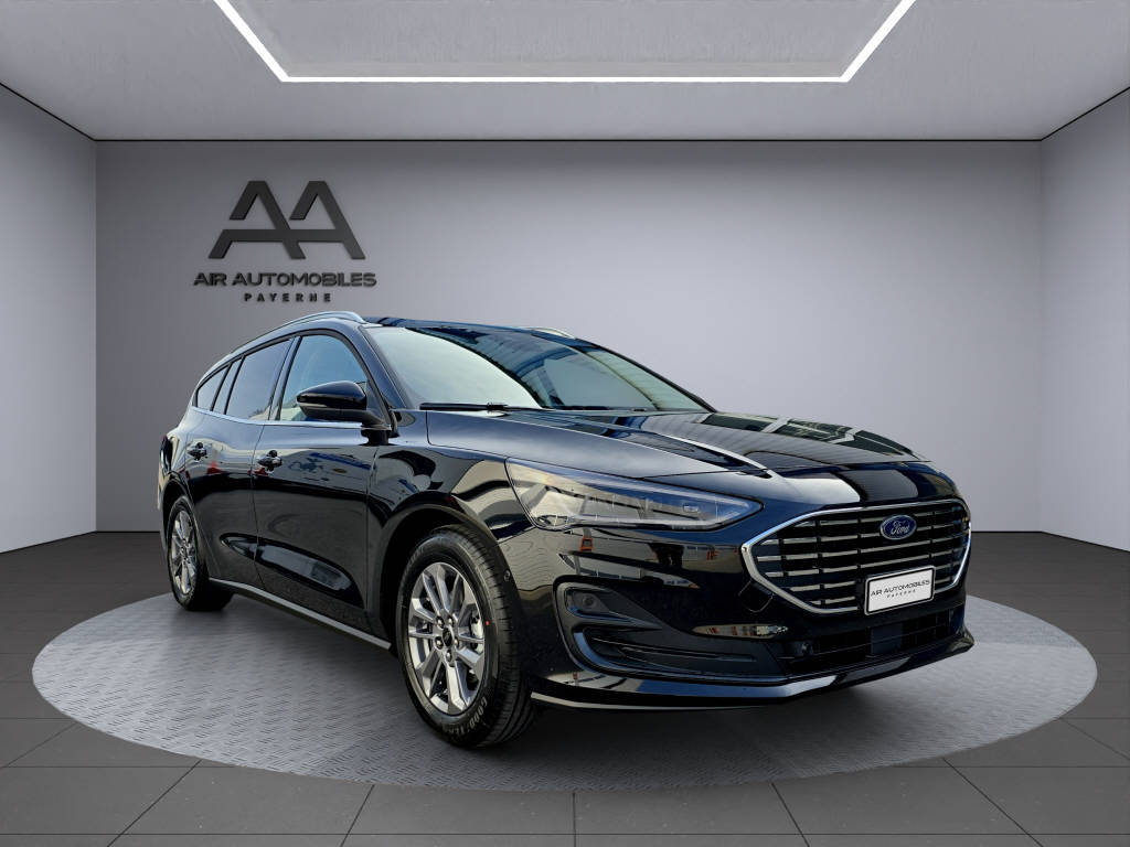 FORD Focus Station Wagon 1.0i EcoB Hybrid 155 Titanium-showroom-element-1