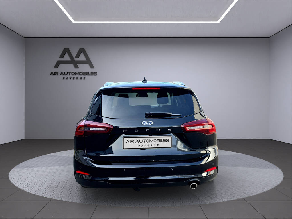 FORD Focus Station Wagon 1.0i EcoB Hybrid 155 Titanium-image-6