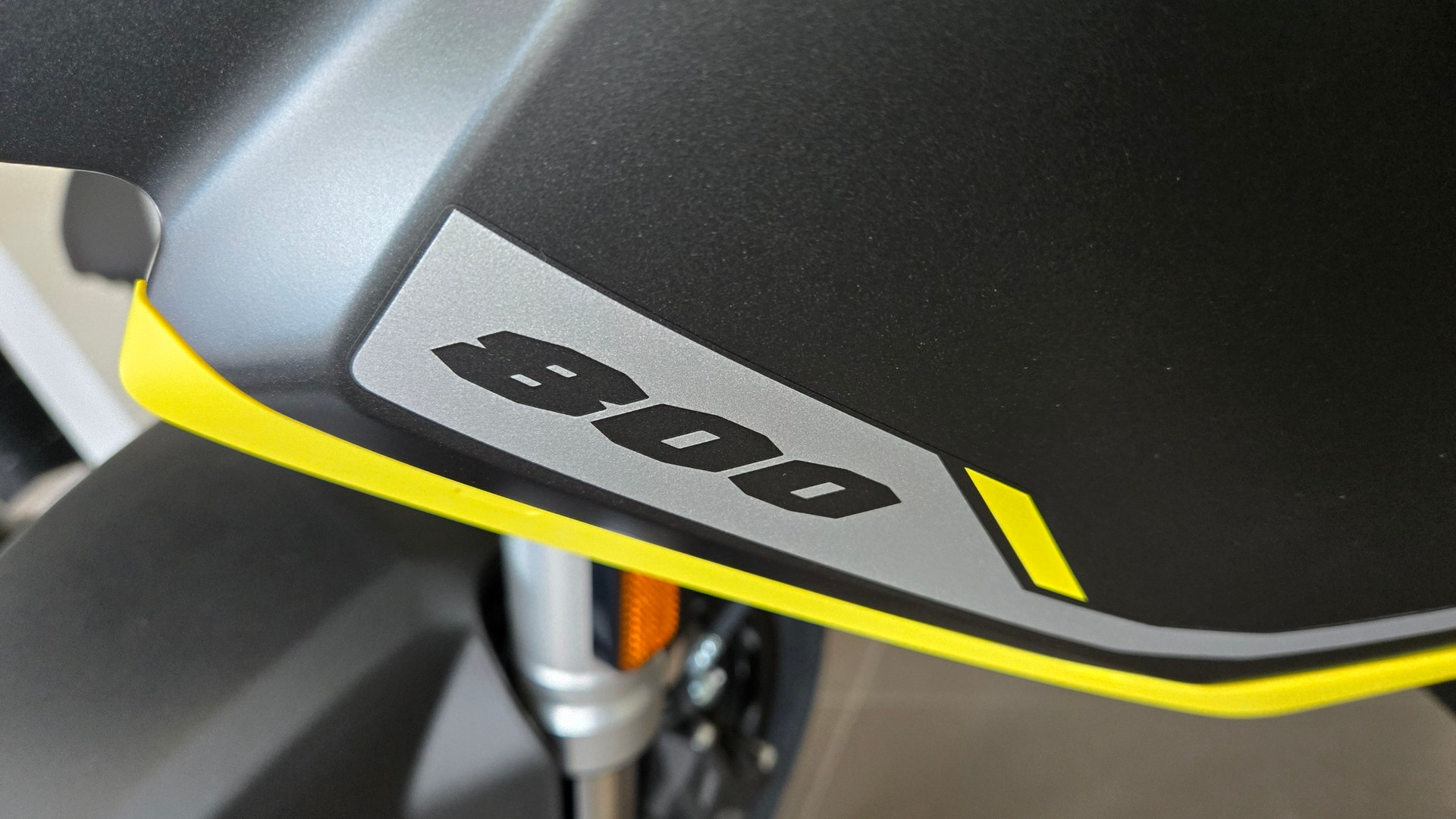 SUZUKI DL800-image-1