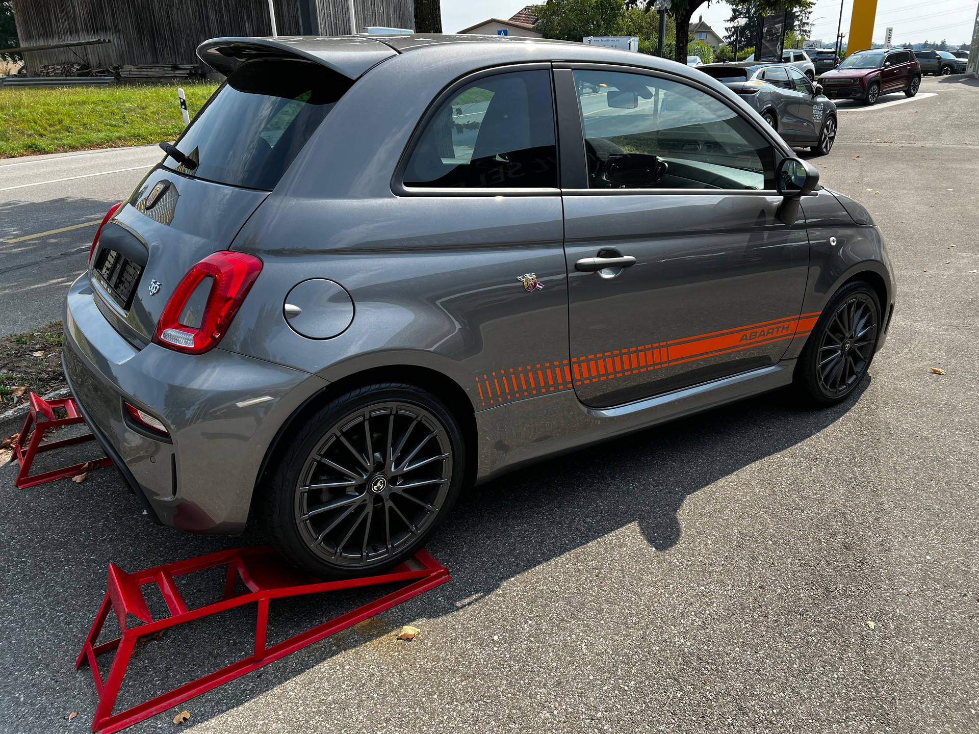 FIAT 595 Abarth 1.4 T-Jet 165 Premium-image-1