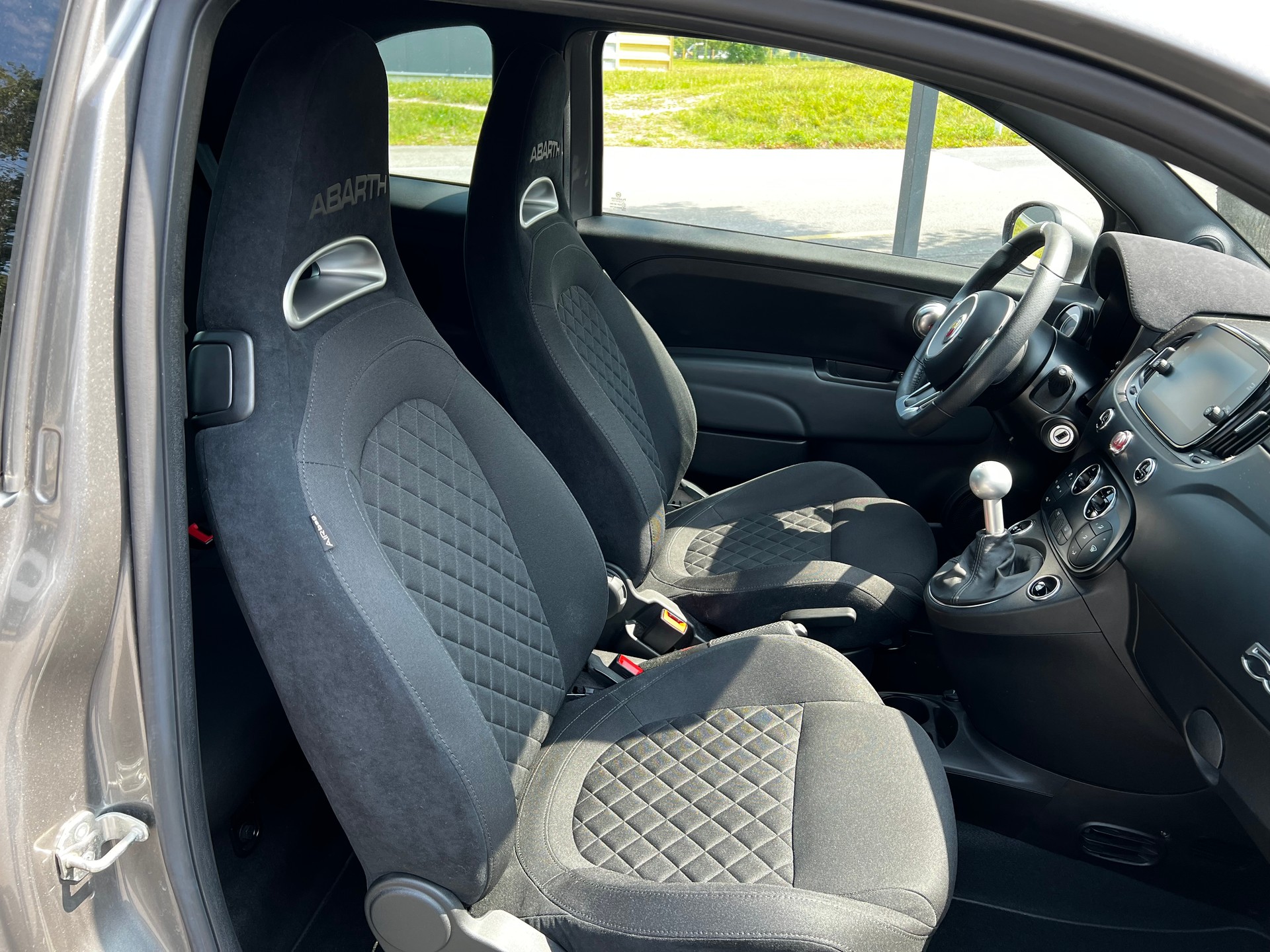 FIAT 595 Abarth 1.4 T-Jet 165 Premium-image-4