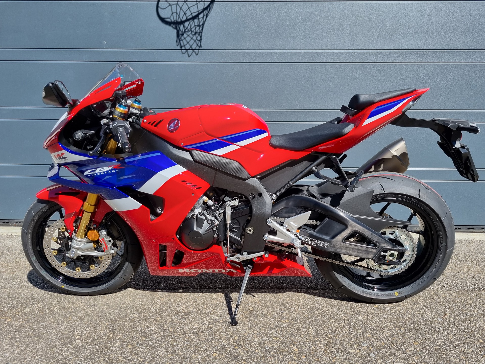 HONDA CBR 1000 RR-R Fireblade SP-image-1