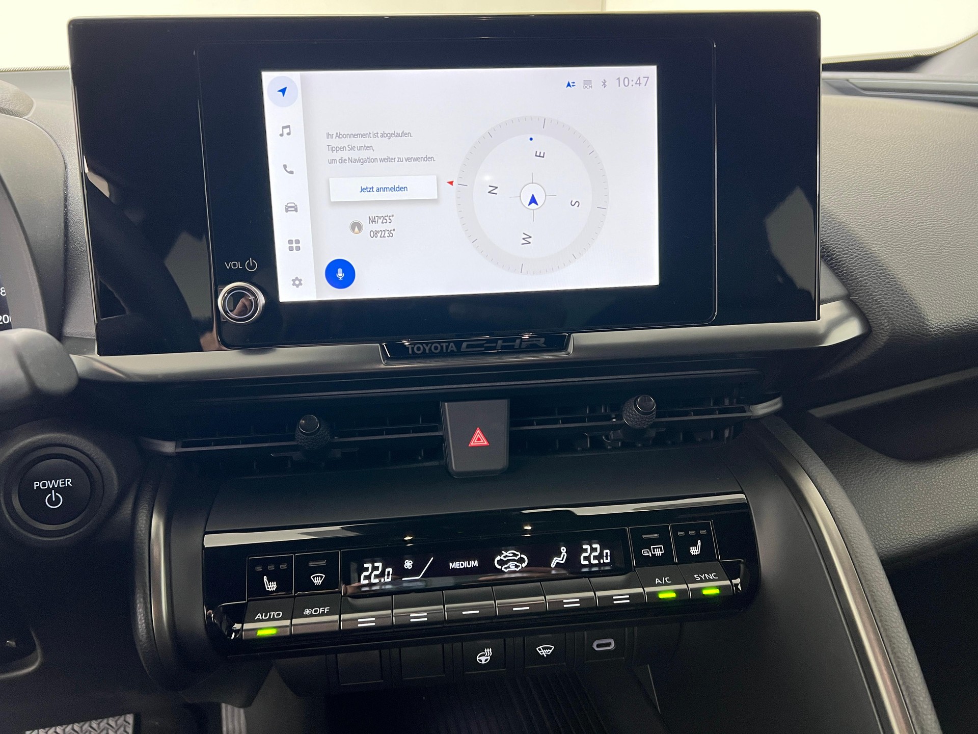TOYOTA C-HR 2.0 HEV Trend 4x4 / Jetzt mit attraktivem 1.99% Leasing-image-11