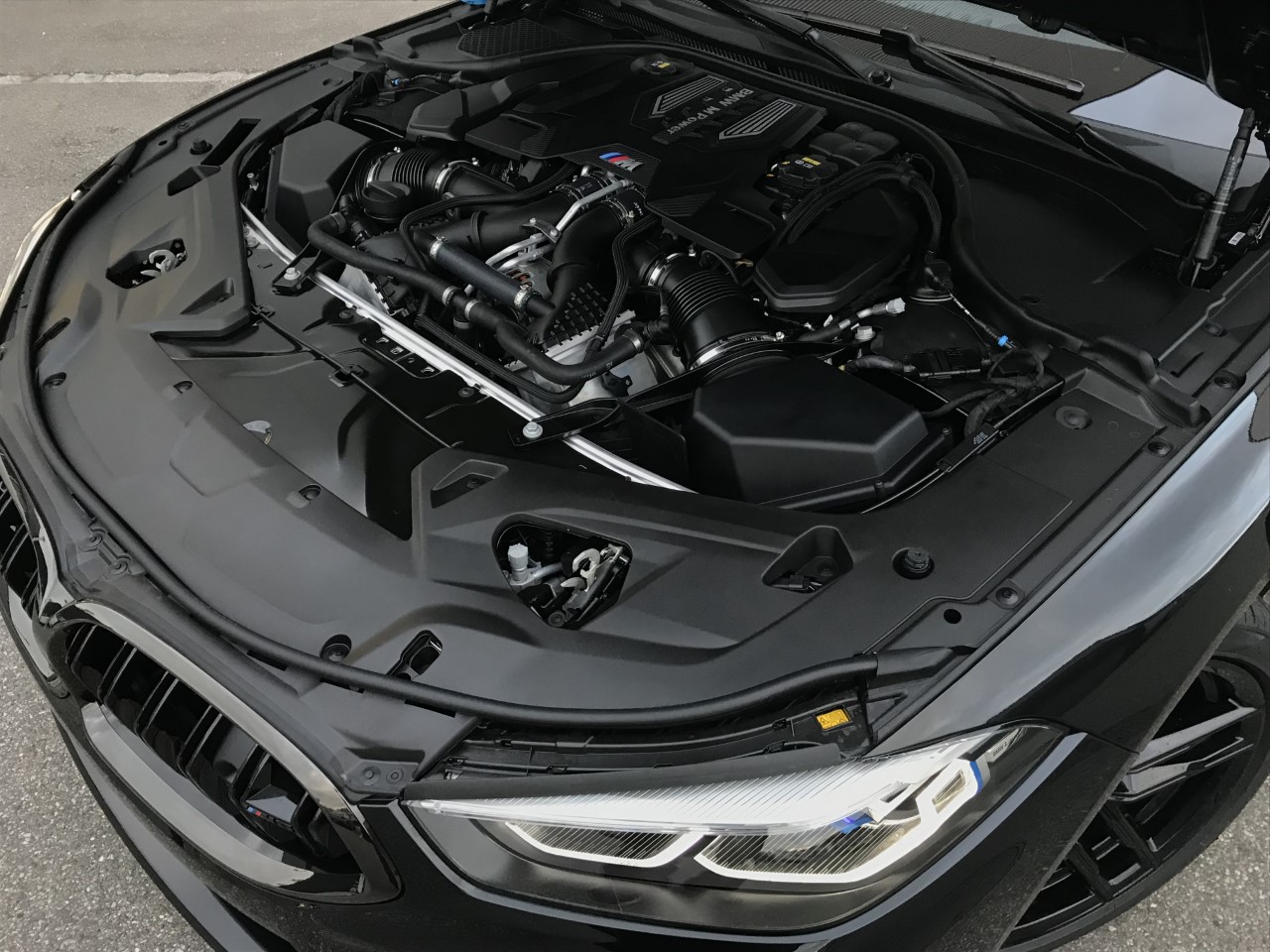 BMW M8 xDrive M Competition Steptronic-image-4