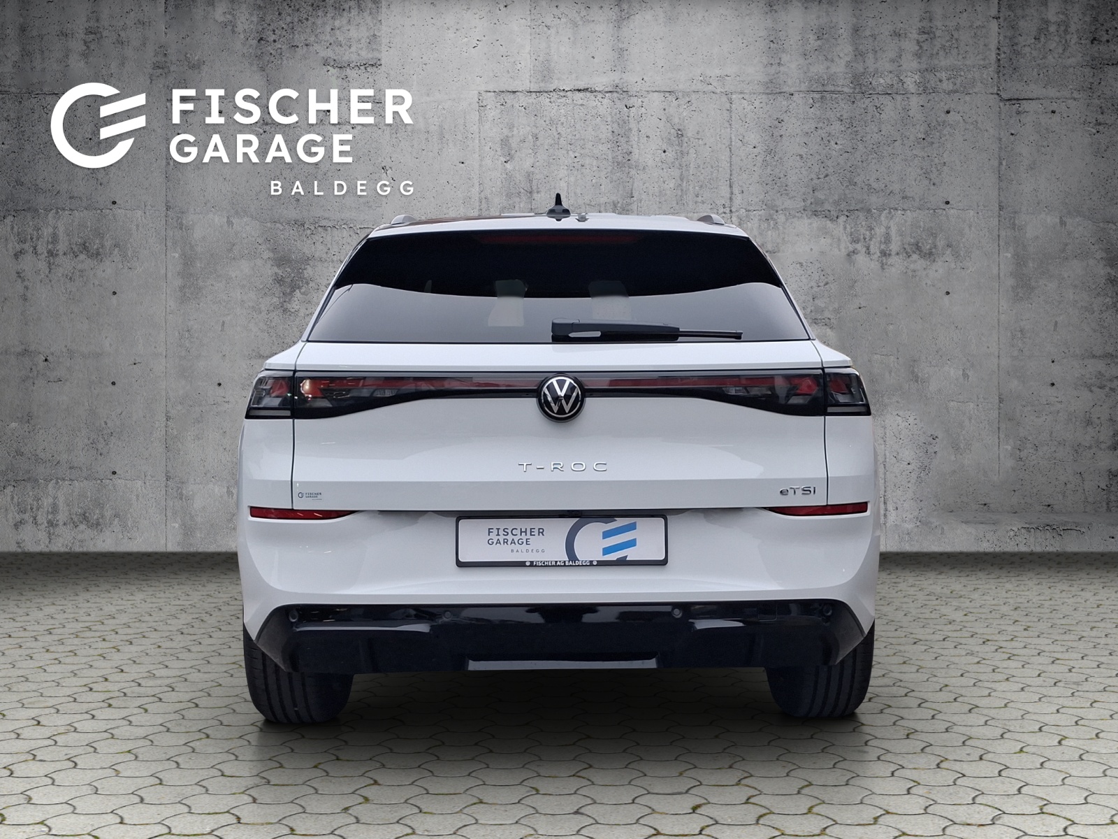 VW T-Roc 1.5 eTSI mHEV R-Line DSG-image-4