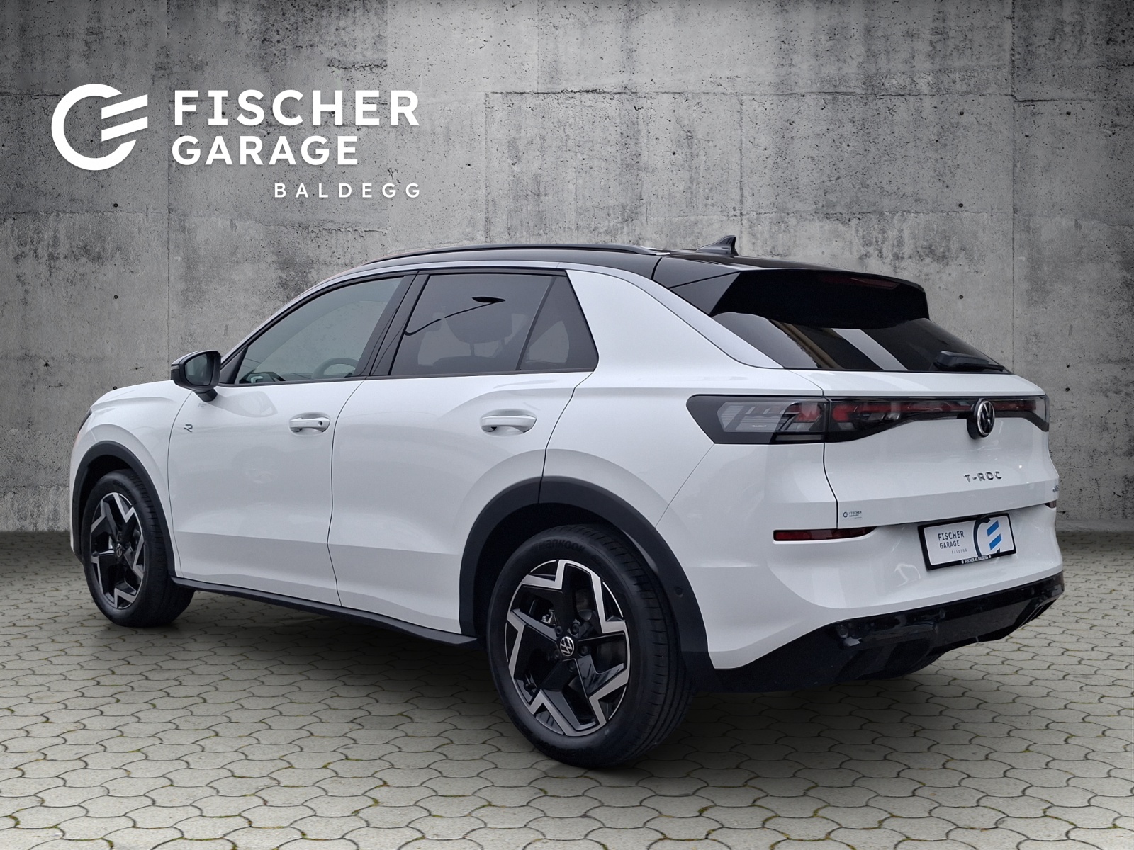 VW T-Roc 1.5 eTSI mHEV R-Line DSG-image-1