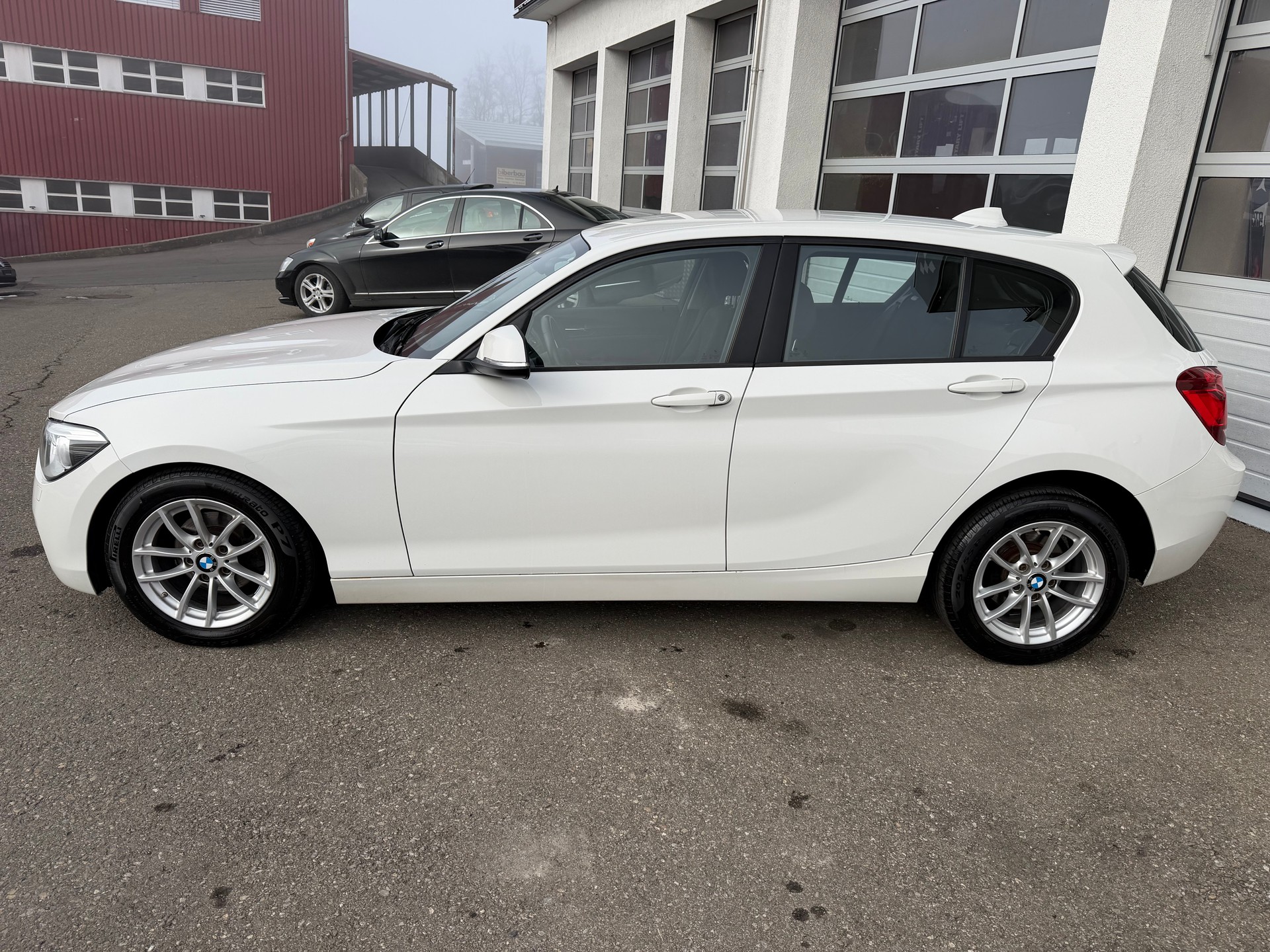 BMW 118d Steptronic-image-1