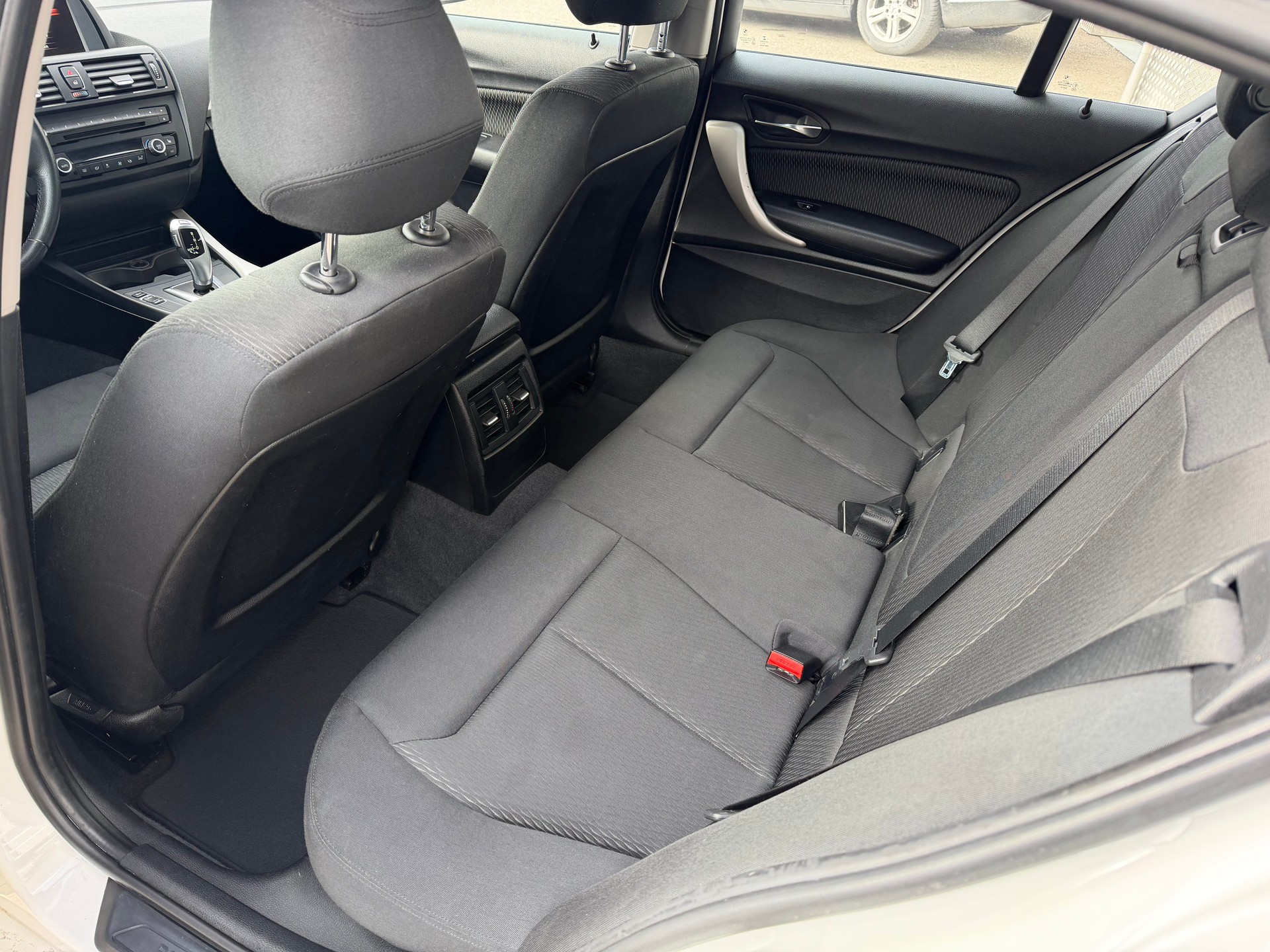 BMW 118d Steptronic-image-6