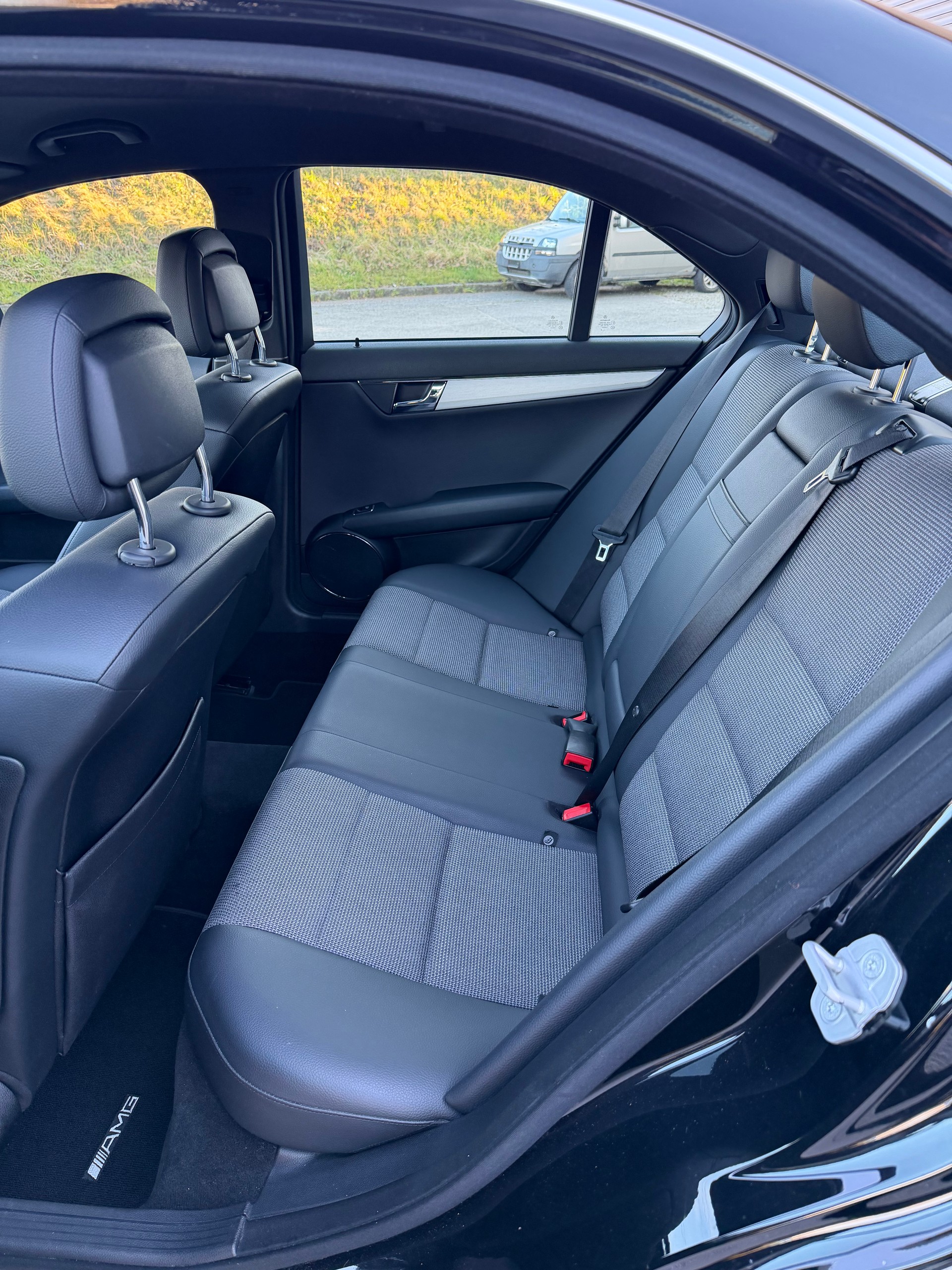 MERCEDES-BENZ C 180 Kompressor White Star Automatic-image-11