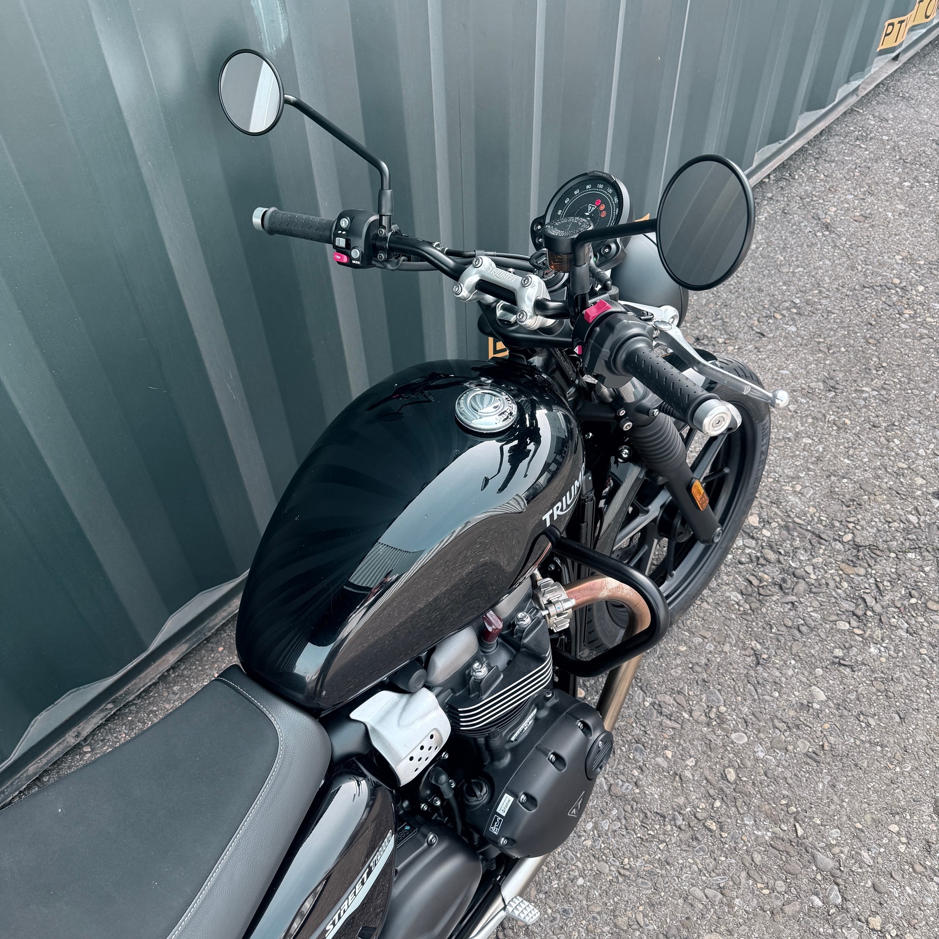 TRIUMPH Street Twin 900 i (35kW)-image-9