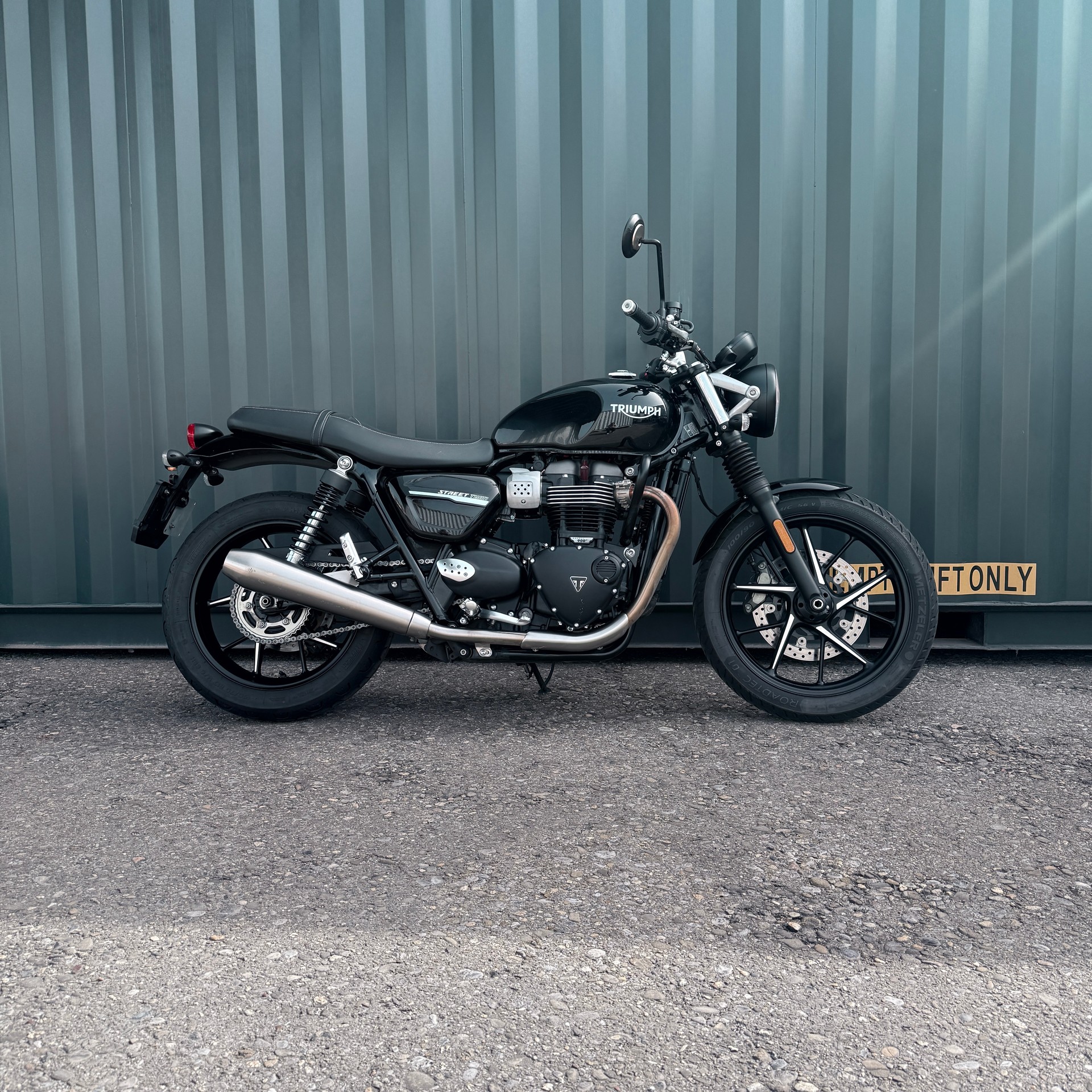 TRIUMPH Street Twin 900 i (35kW)-image-8