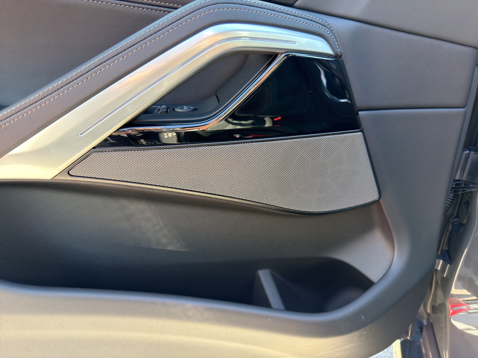 BMW X6 xDrive 48V 40d M Sport-image-19