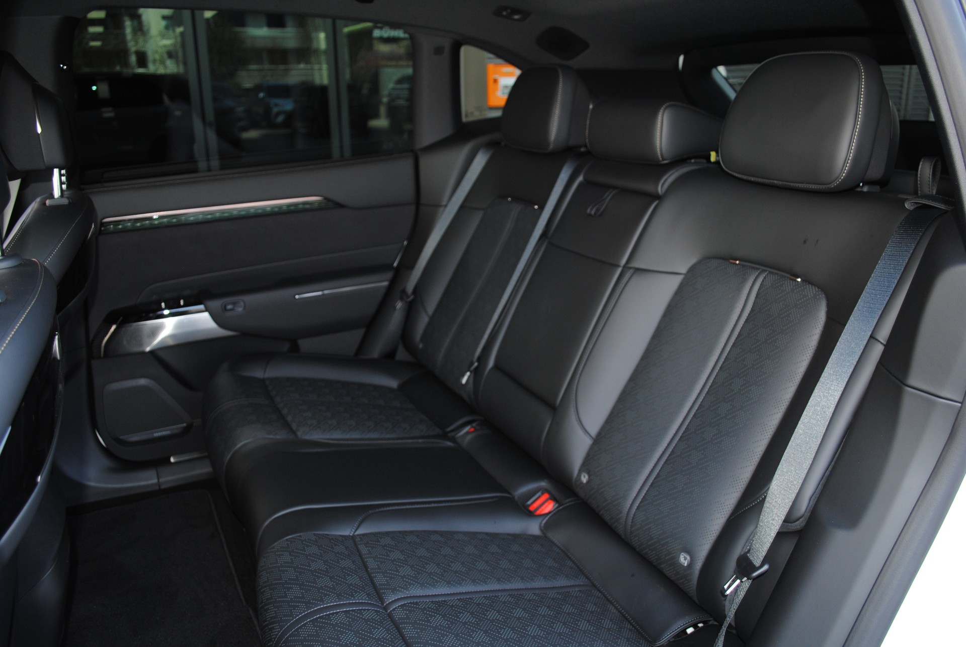ZEEKR 7X 100kWh Privilege AWD-image-15