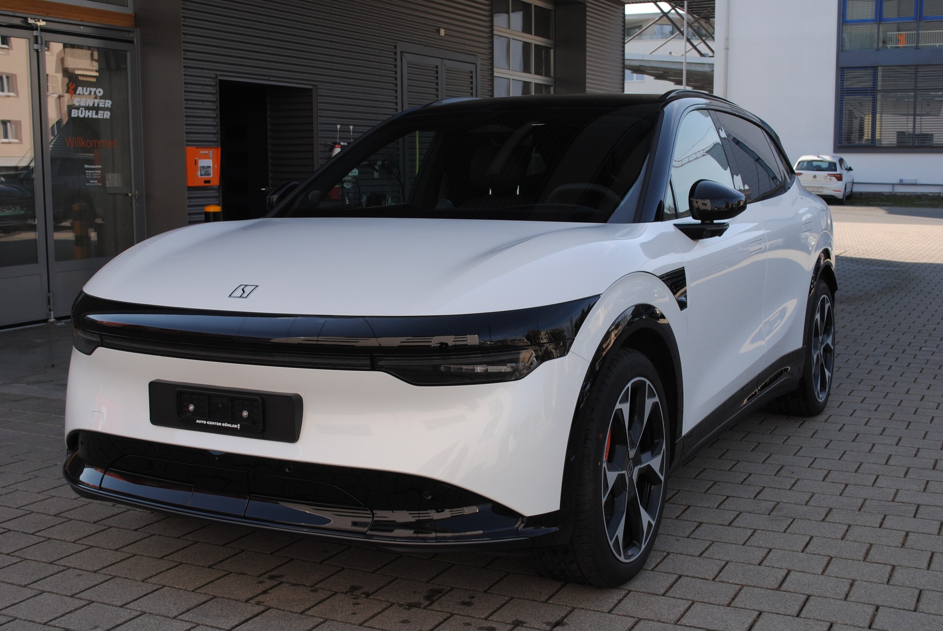 ZEEKR 7X 100kWh Privilege AWD-showroom-element-2
