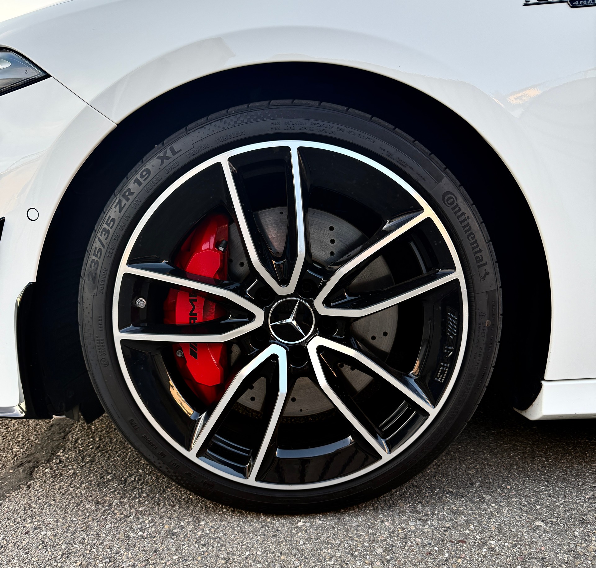 MERCEDES-BENZ A AMG 35 4MATIC 8G-DCT*EL. PANORAMA-GLASSCHIEBEDACH-image-9