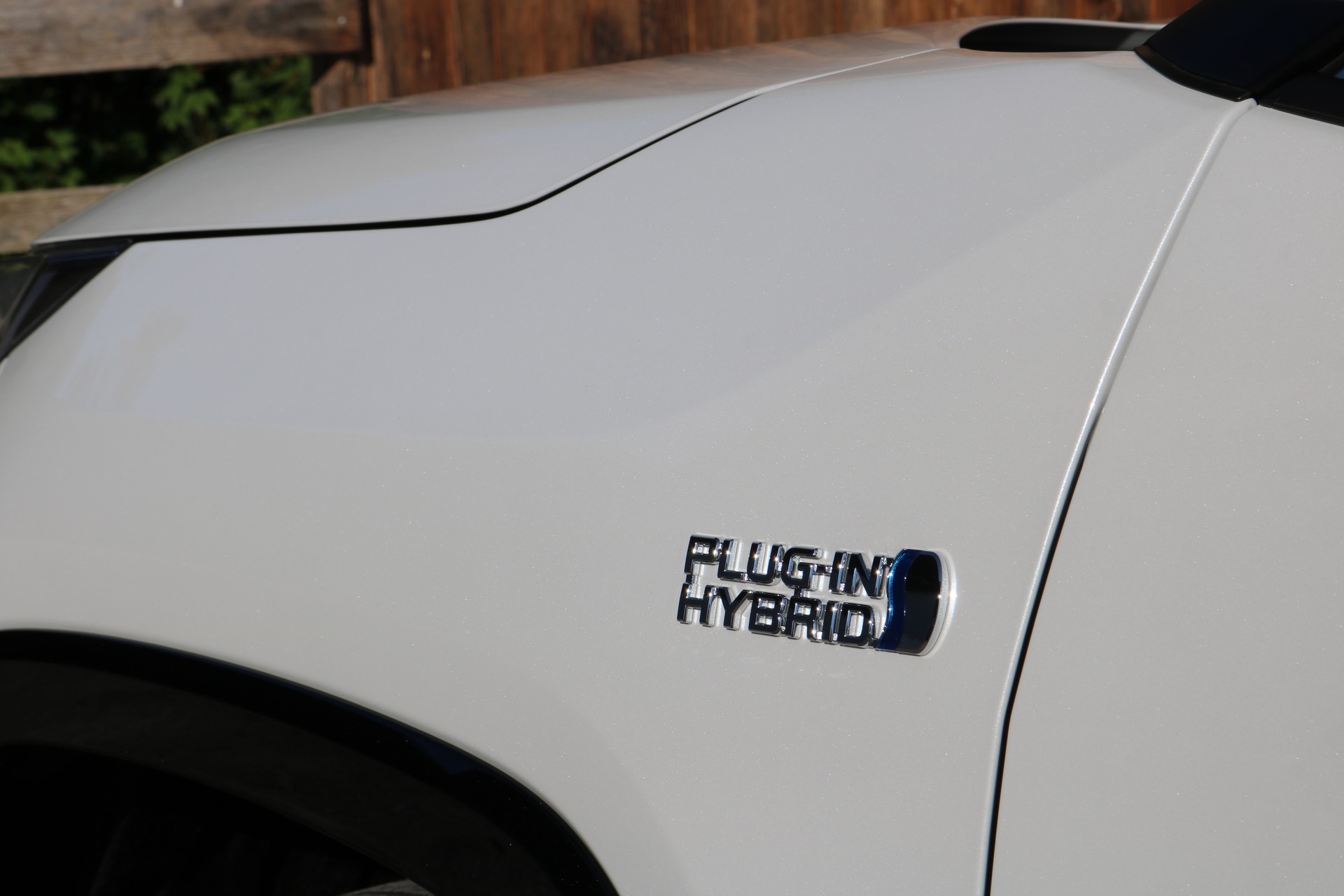 SUZUKI Across 2.5 Plug-in-Hybrid Compact Top-image-15