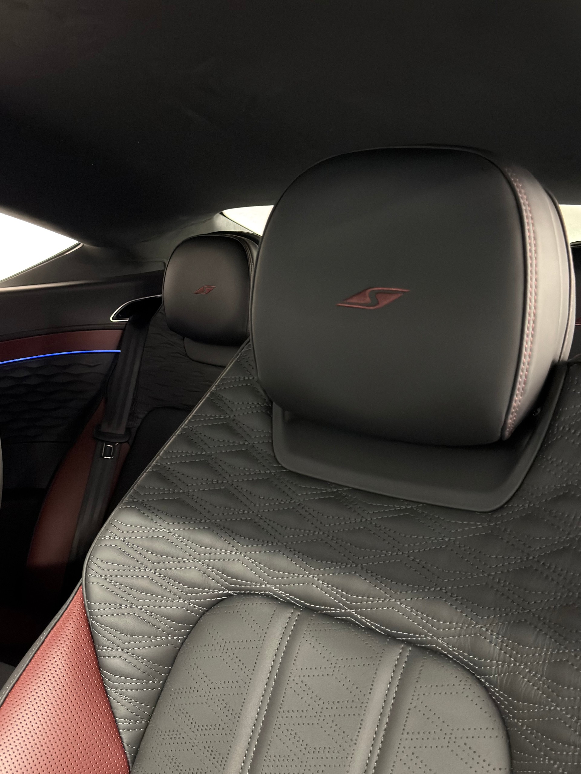 BENTLEY Continental GT 4.0 V8 PHEV S-image-11