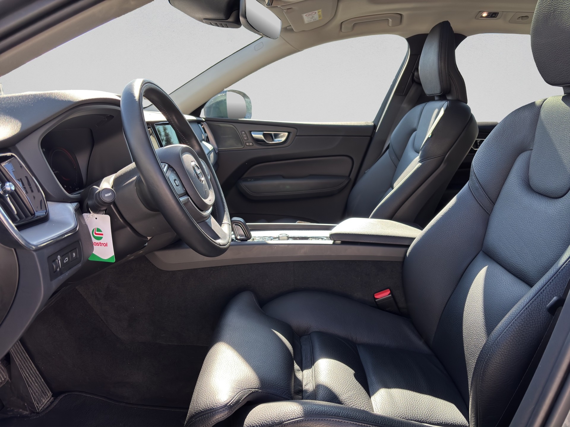VOLVO XC60 T8 eAWD Inscription Expression Geartronic-image-8