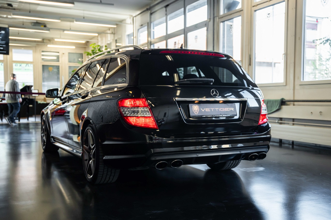 MERCEDES-BENZ C 63 AMG Avantgarde 7G-Tronic-showroom-element-3