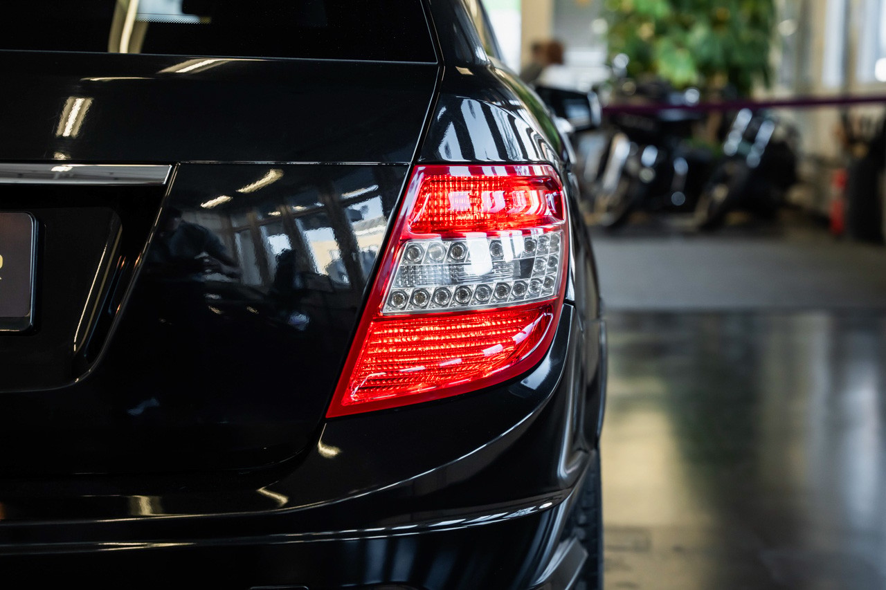 MERCEDES-BENZ C 63 AMG Avantgarde 7G-Tronic-image-9