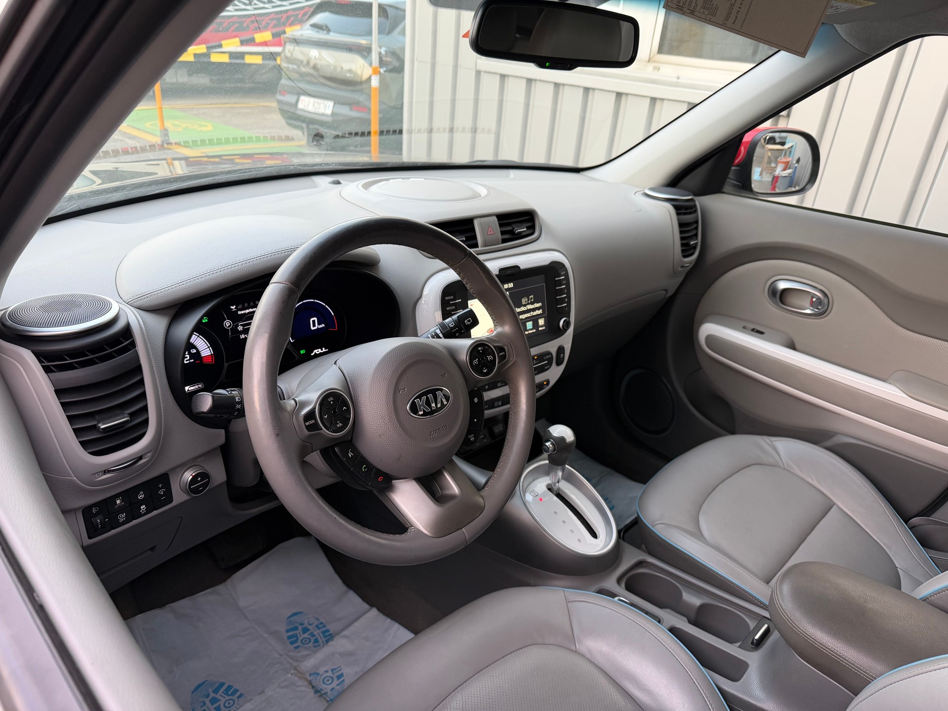 KIA Soul EV Trend-image-9
