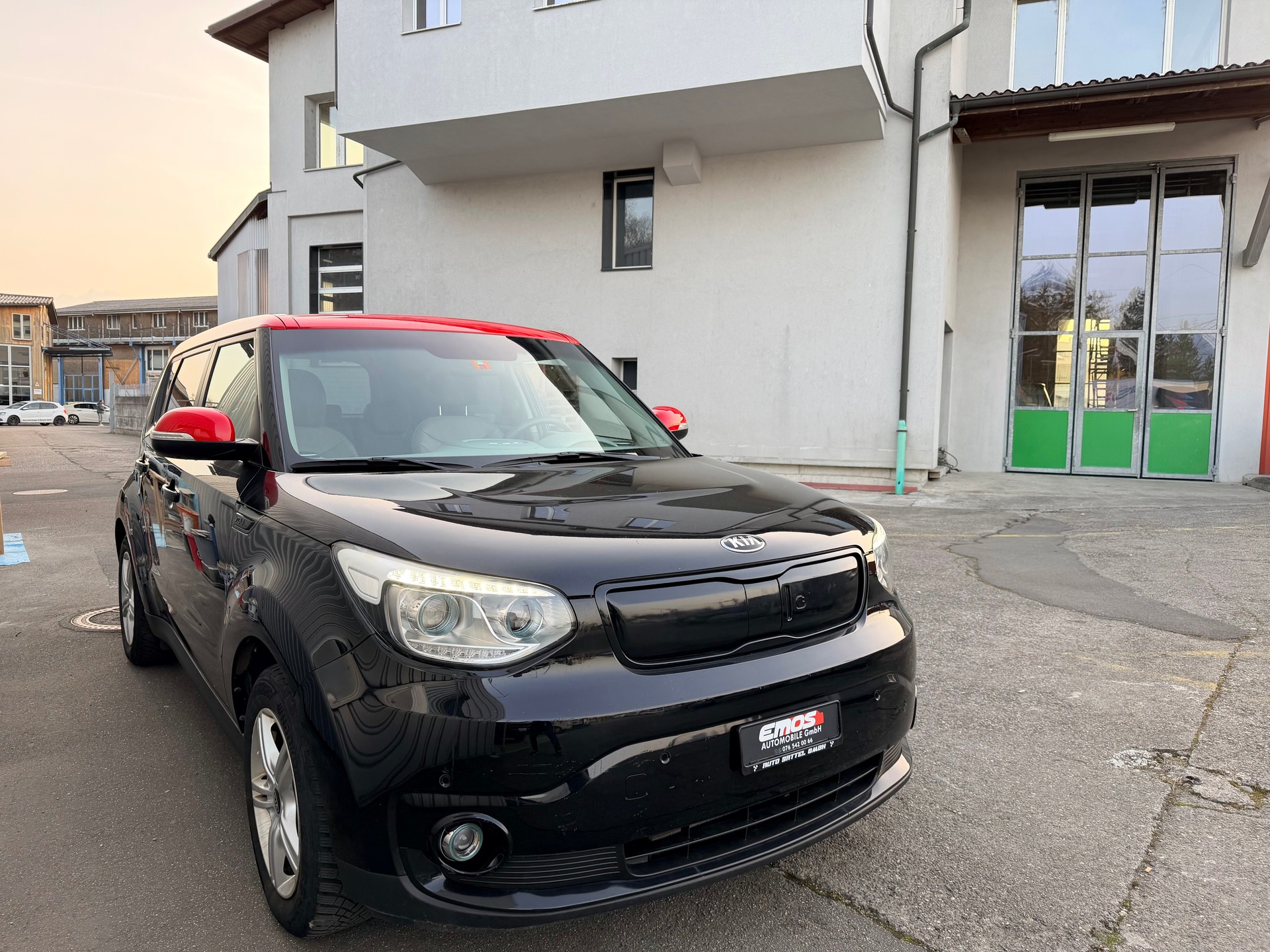 KIA Soul EV Trend-image-2