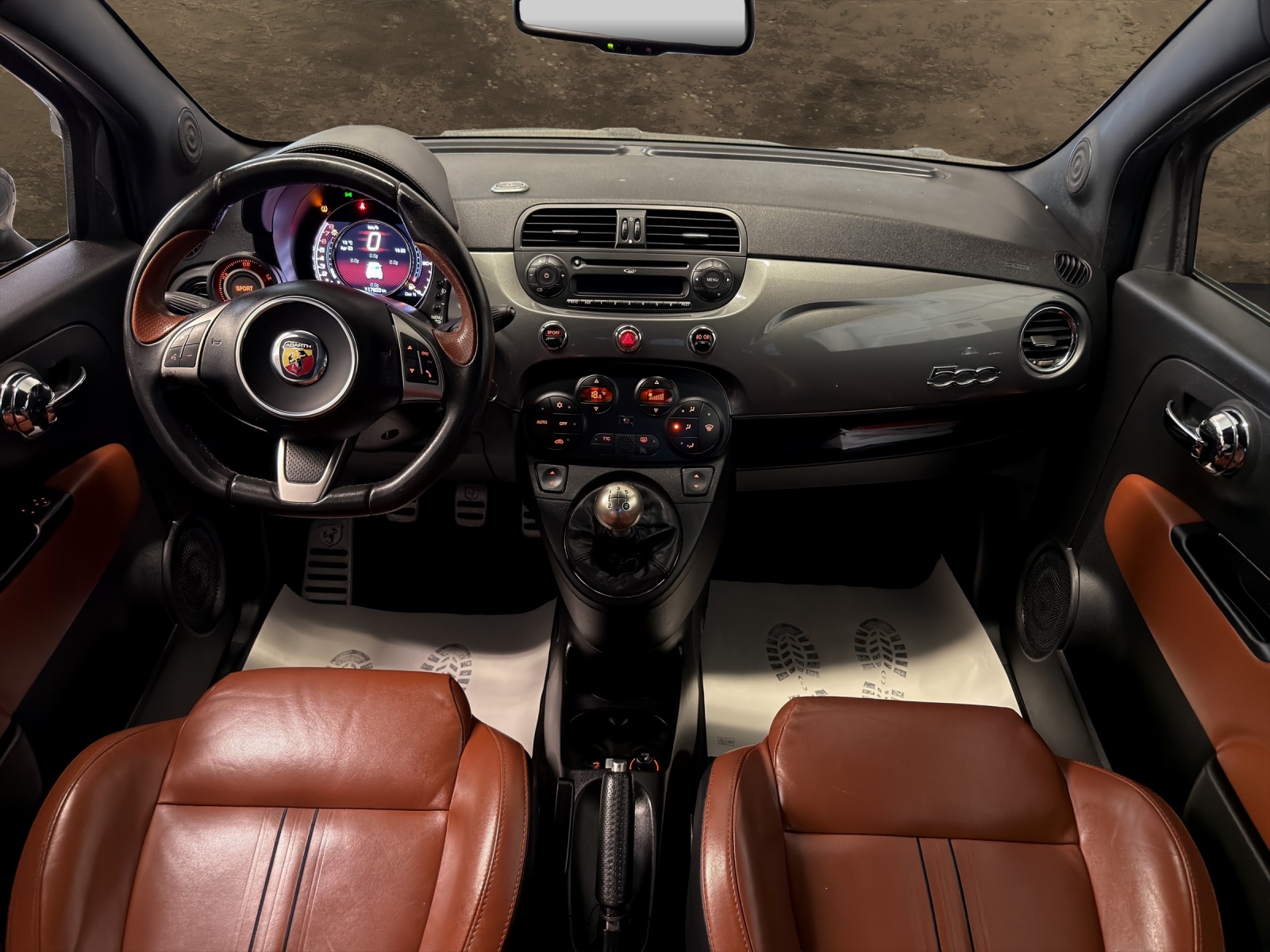 FIAT 595 1.4 16V Turbo Abarth Turismo-showroom-element-3