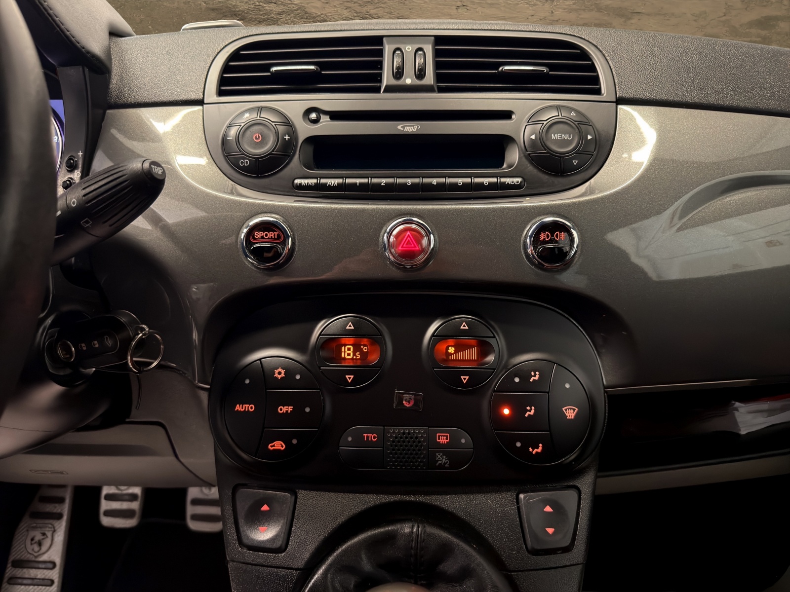 FIAT 595 1.4 16V Turbo Abarth Turismo-image-11
