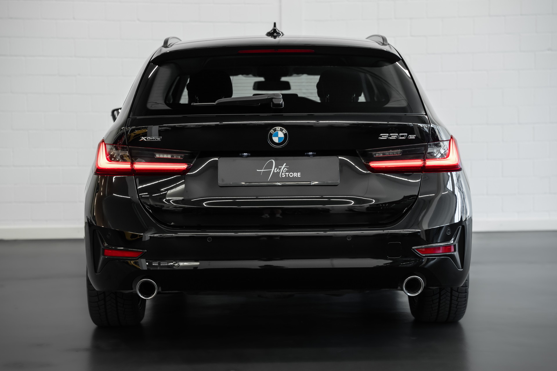 BMW 330e xDrive Touring Sport Line Steptronic-image-7