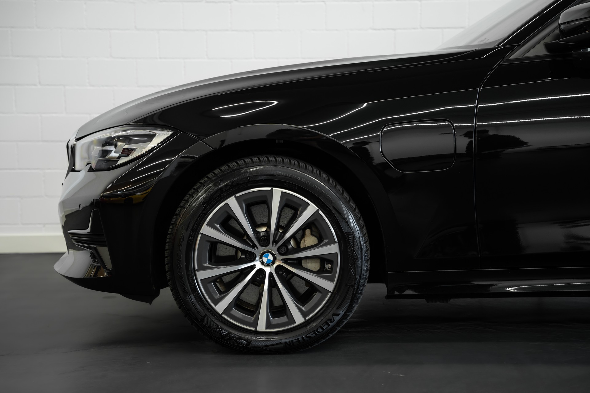 BMW 330e xDrive Touring Sport Line Steptronic-image-14