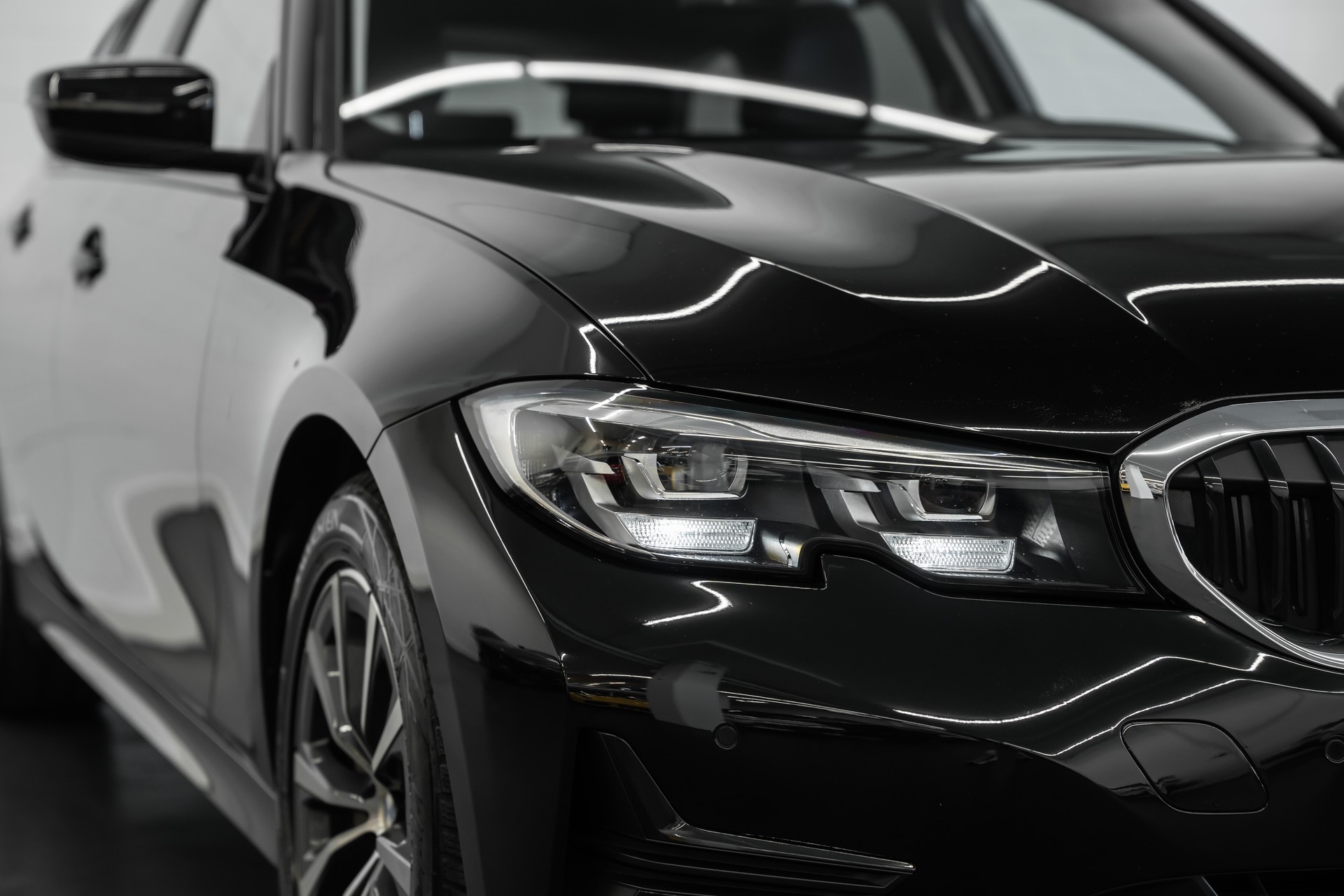 BMW 330e xDrive Touring Sport Line Steptronic-image-5