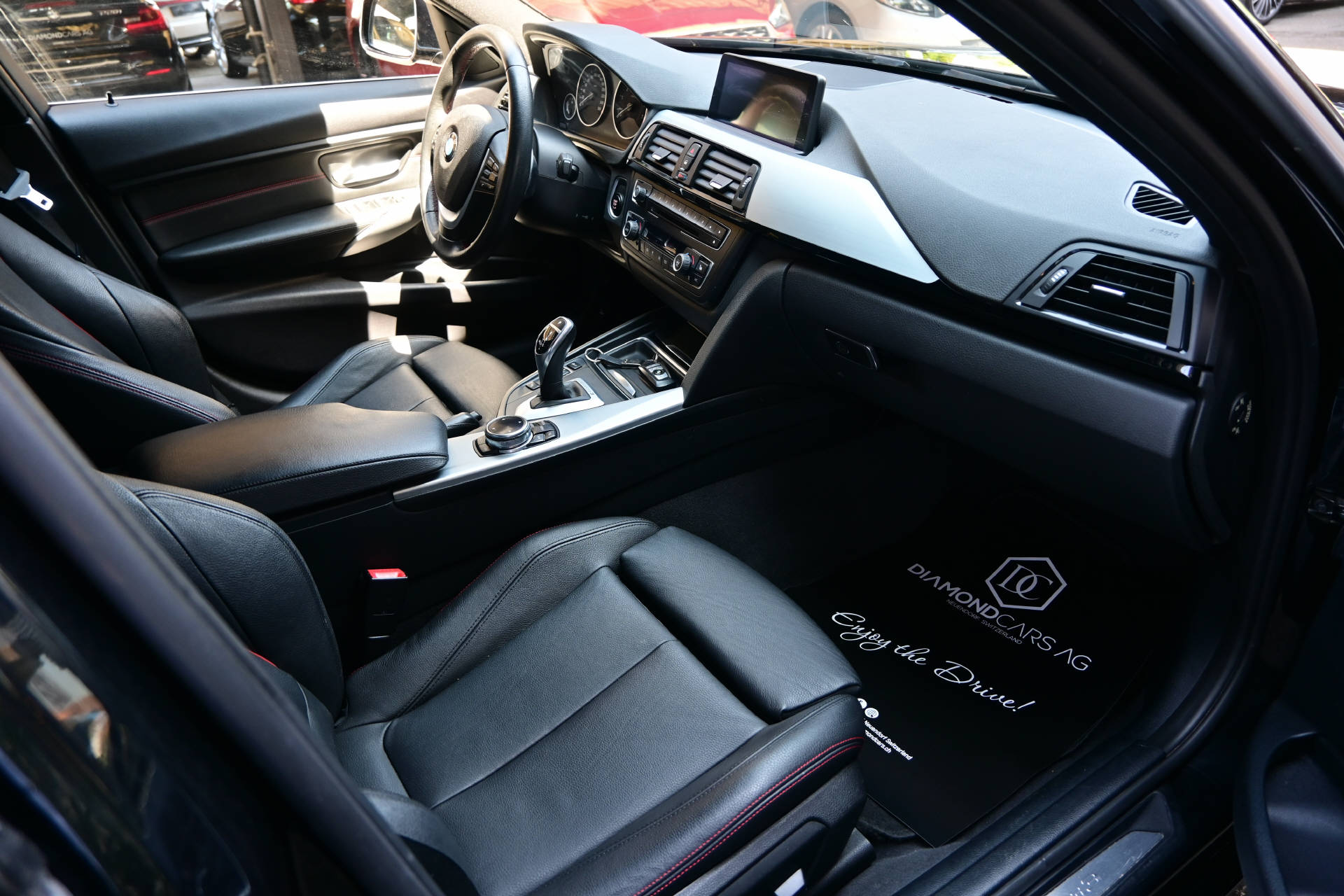 BMW ActiveHybrid 3-image-10