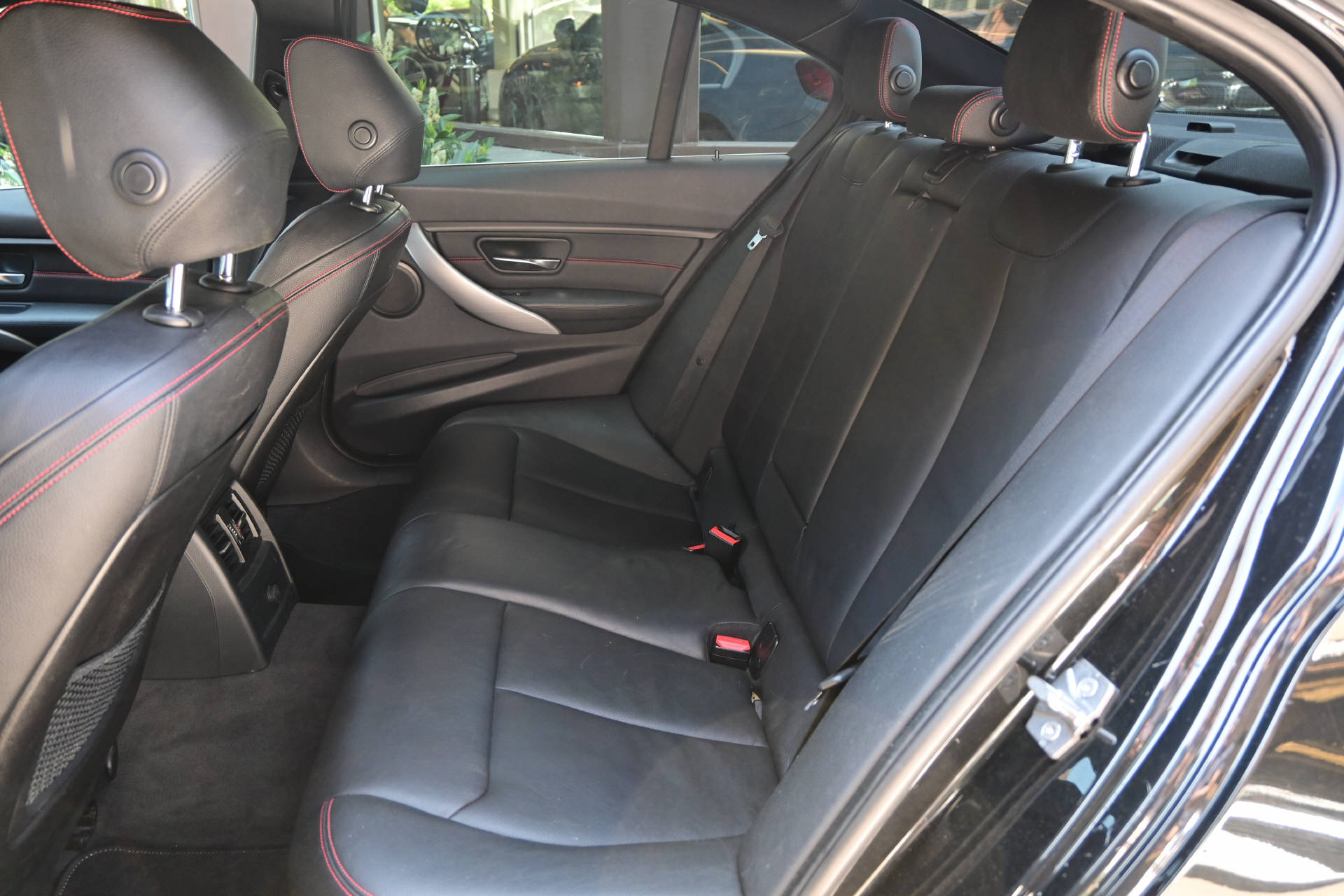 BMW ActiveHybrid 3-image-11