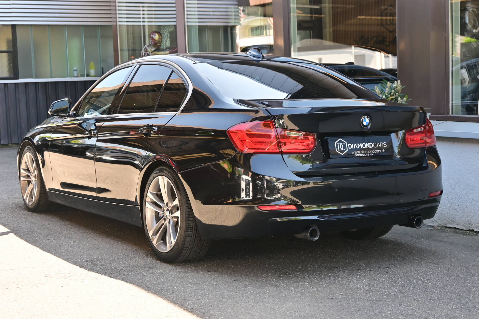 BMW ActiveHybrid 3-image-5