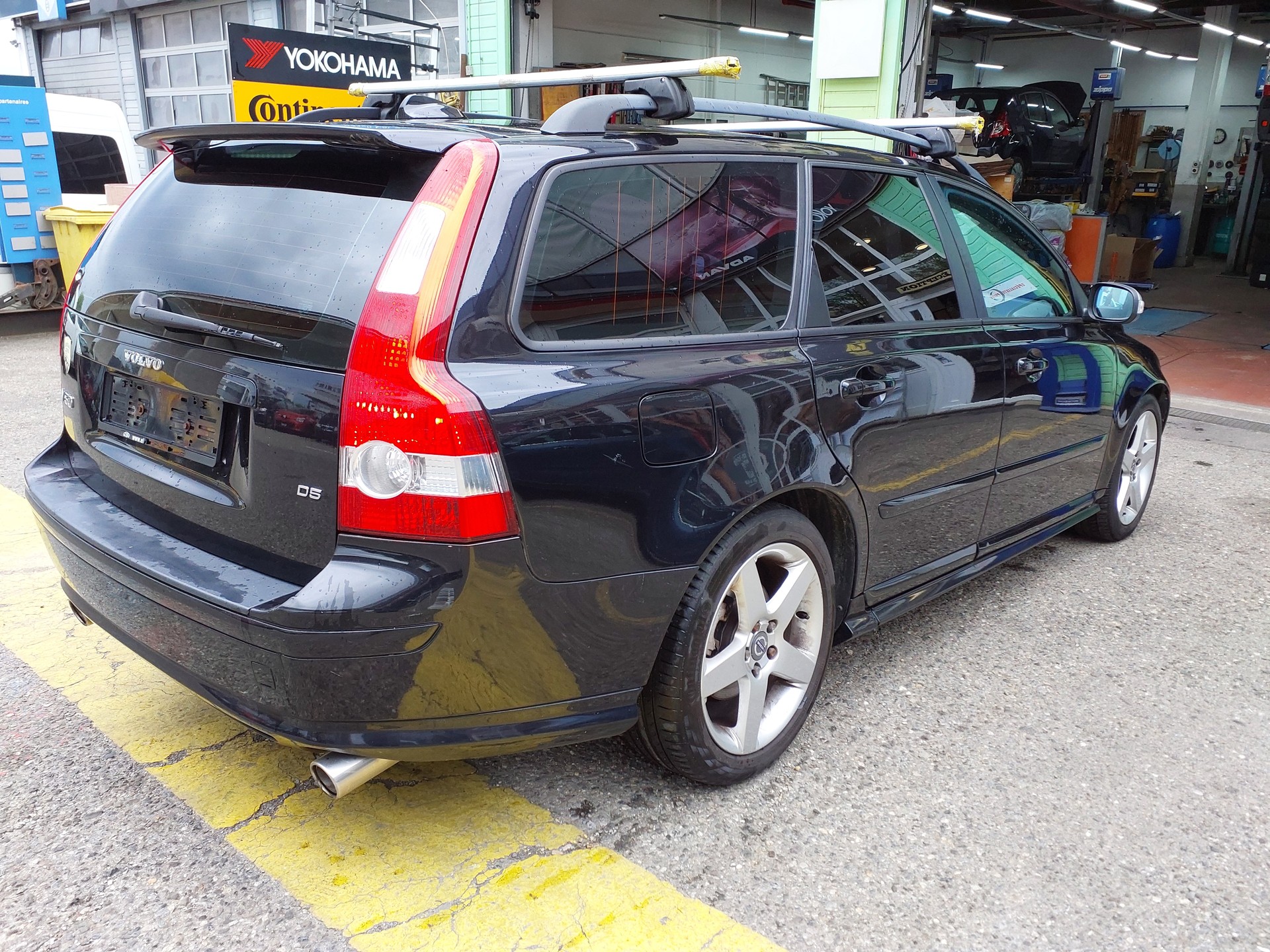 VOLVO V50 D5 Kinetic-image-6