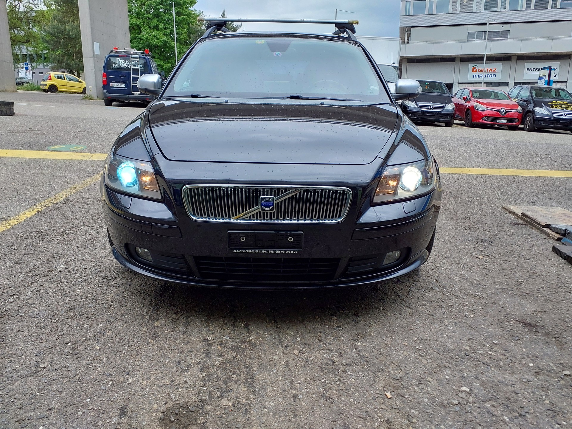 VOLVO V50 D5 Kinetic-image-1